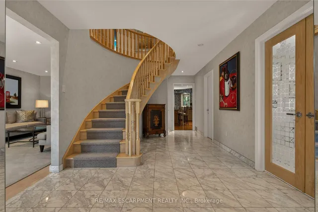 23 Lantern Lane, Hamilton 5