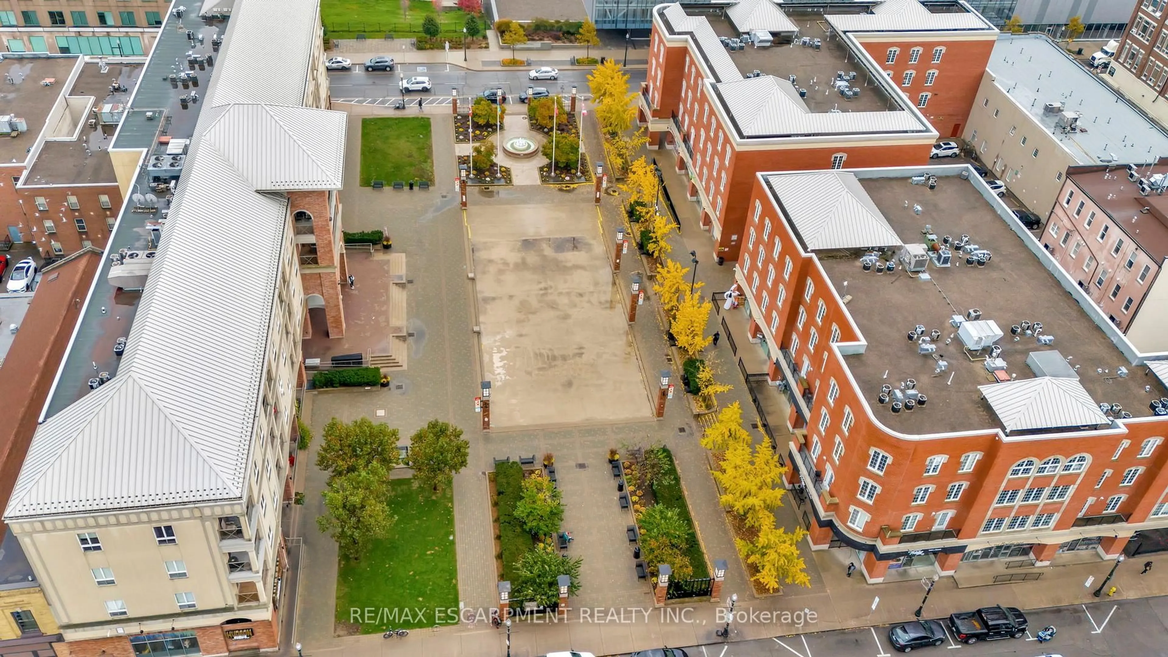 A pic from outside/outdoor area/front of a property/back of a property/a pic from drone, city buildings view from balcony for 90 Colborne St #409, Brantford Ontario N3T 2G7