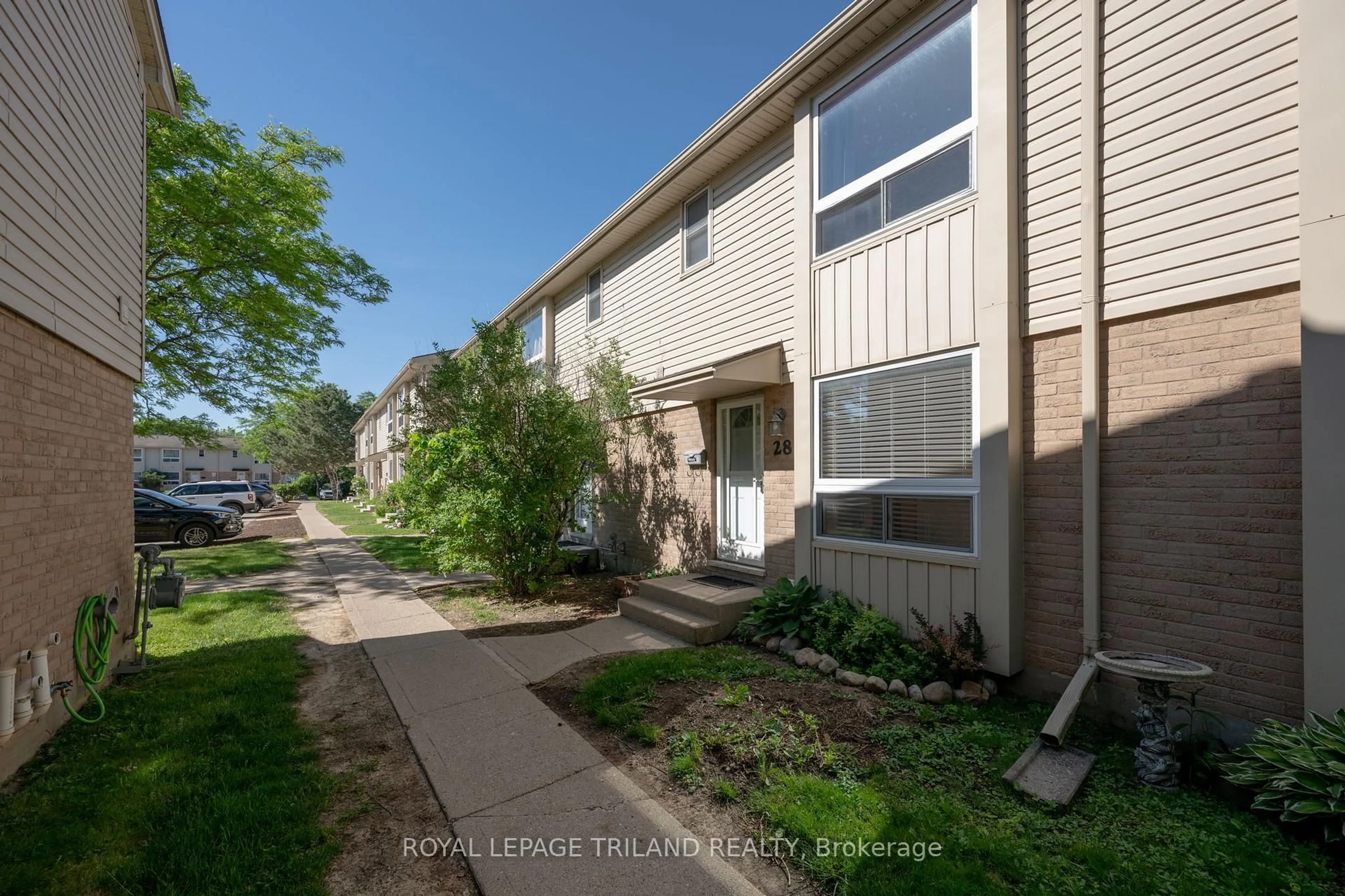 Unknown for 626 Wharncliffe Rd #28, London South Ontario N6J 2N4