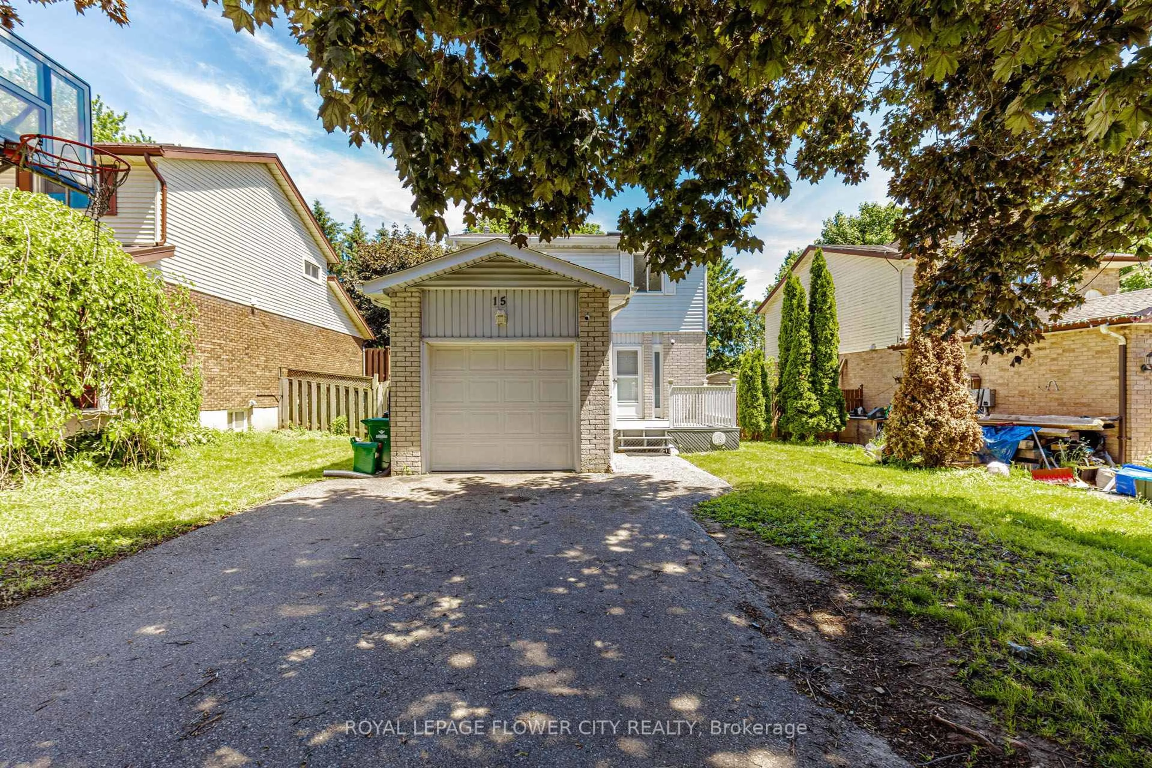 Unknown for 15 Glendan Crt, Cambridge Ontario N1R 7N4