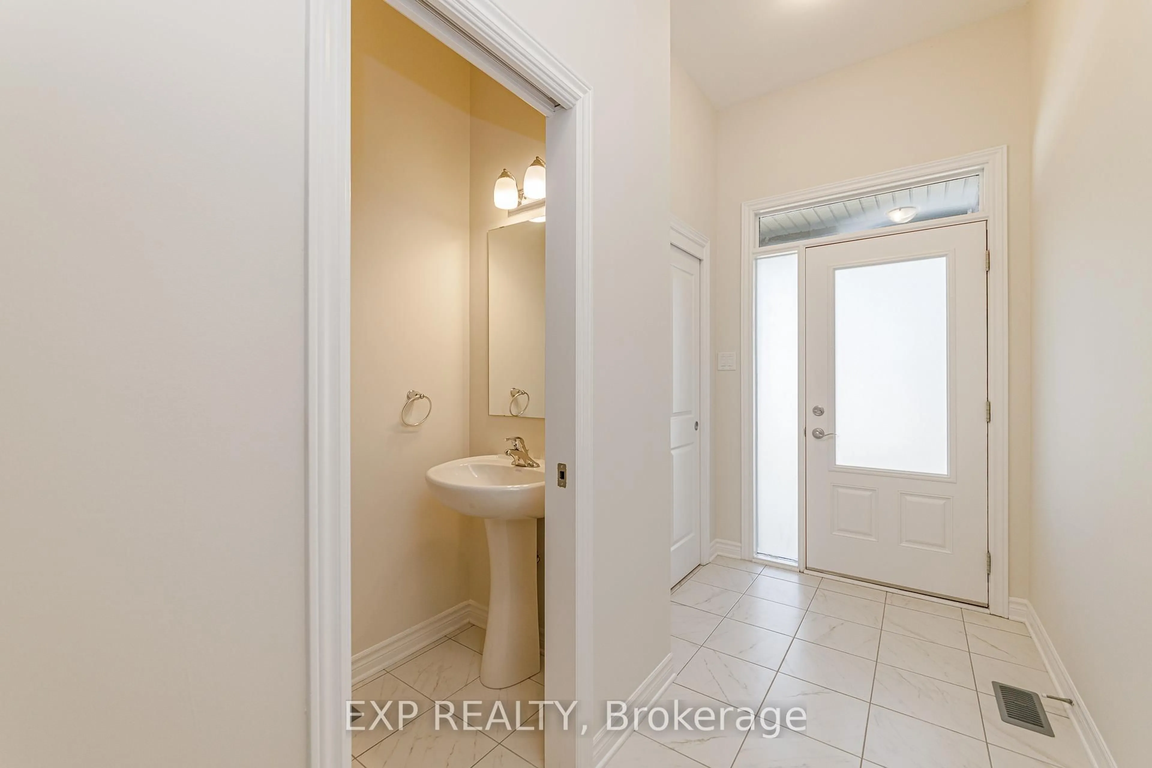 Unknown for 18 Rookie Cres, Ottawa Ontario K2V 0R9