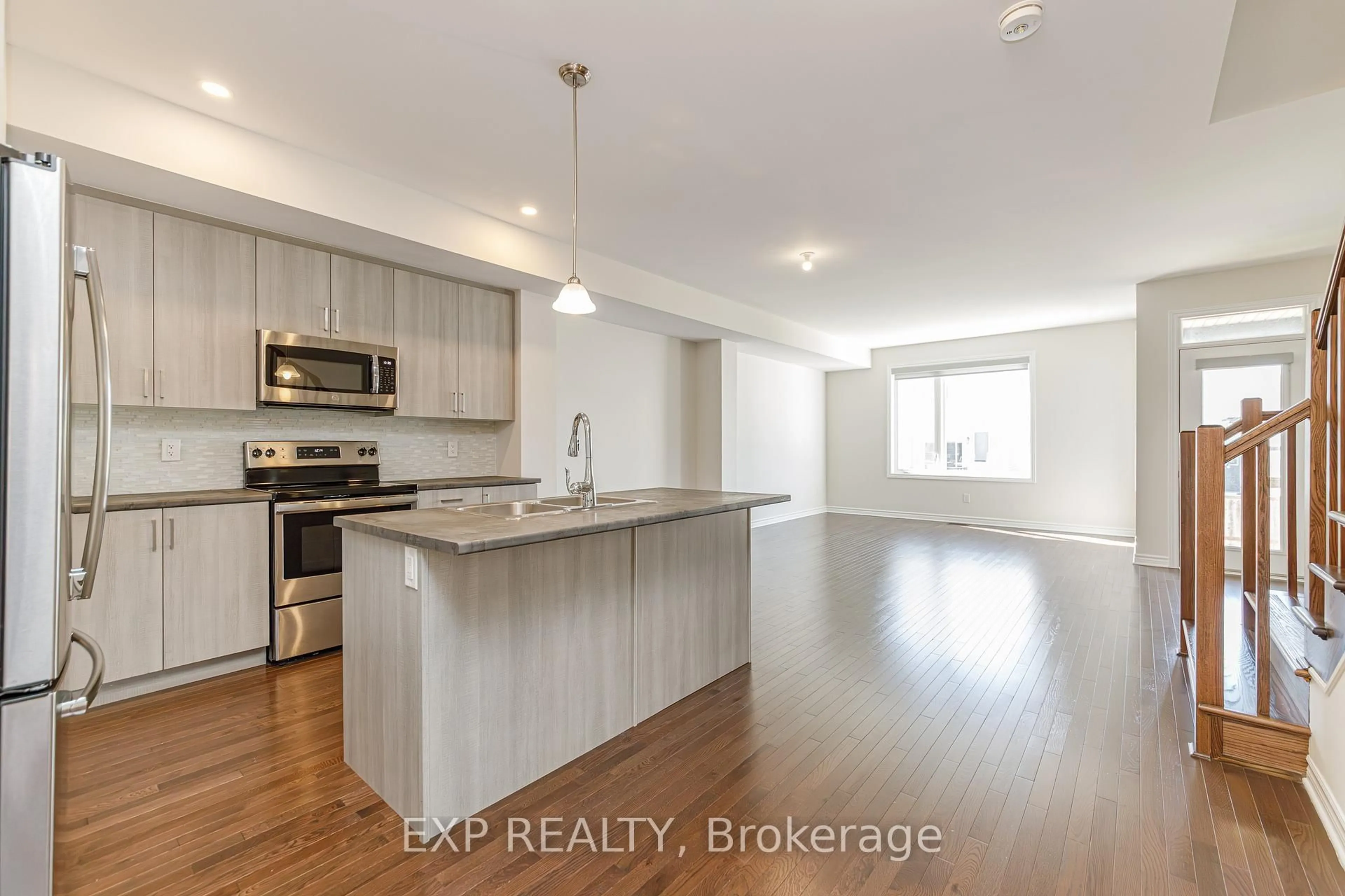 Open concept kitchen, unknown for 18 Rookie Cres, Ottawa Ontario K2V 0R9