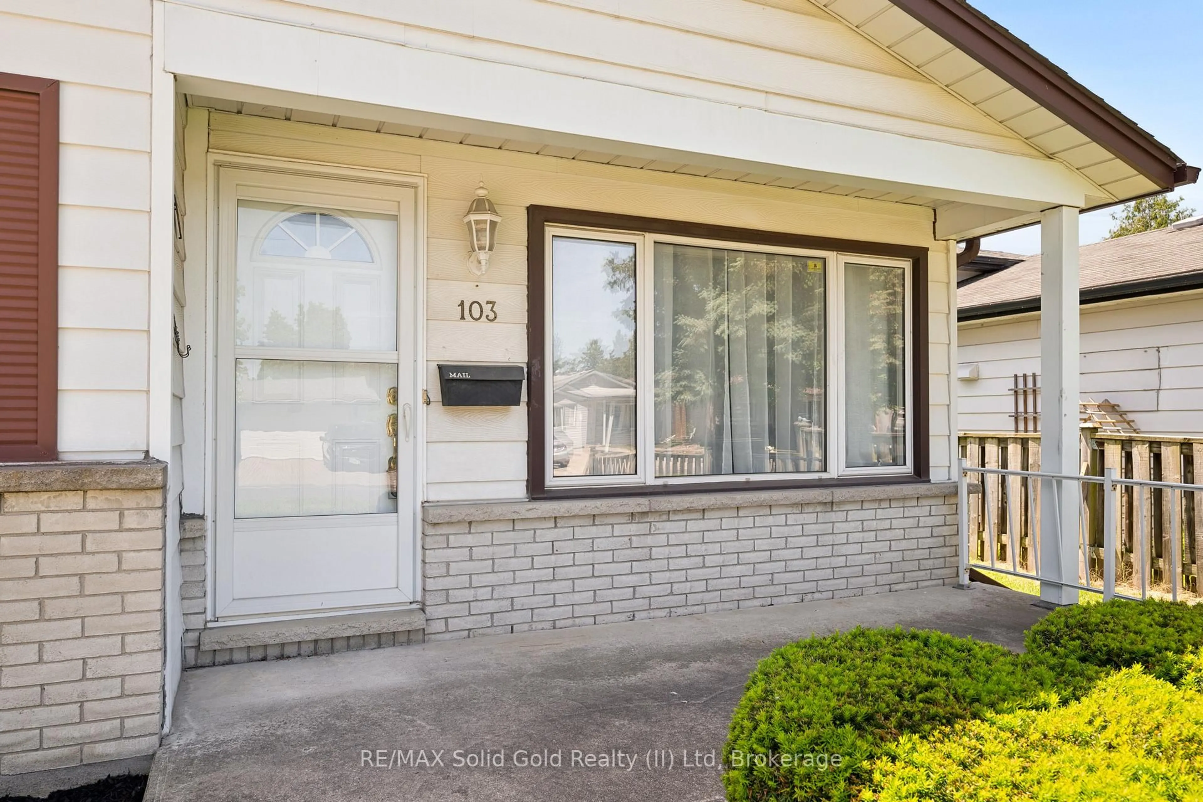 Unknown for 103 Belwood Cres, Kitchener Ontario N2C 1Z4