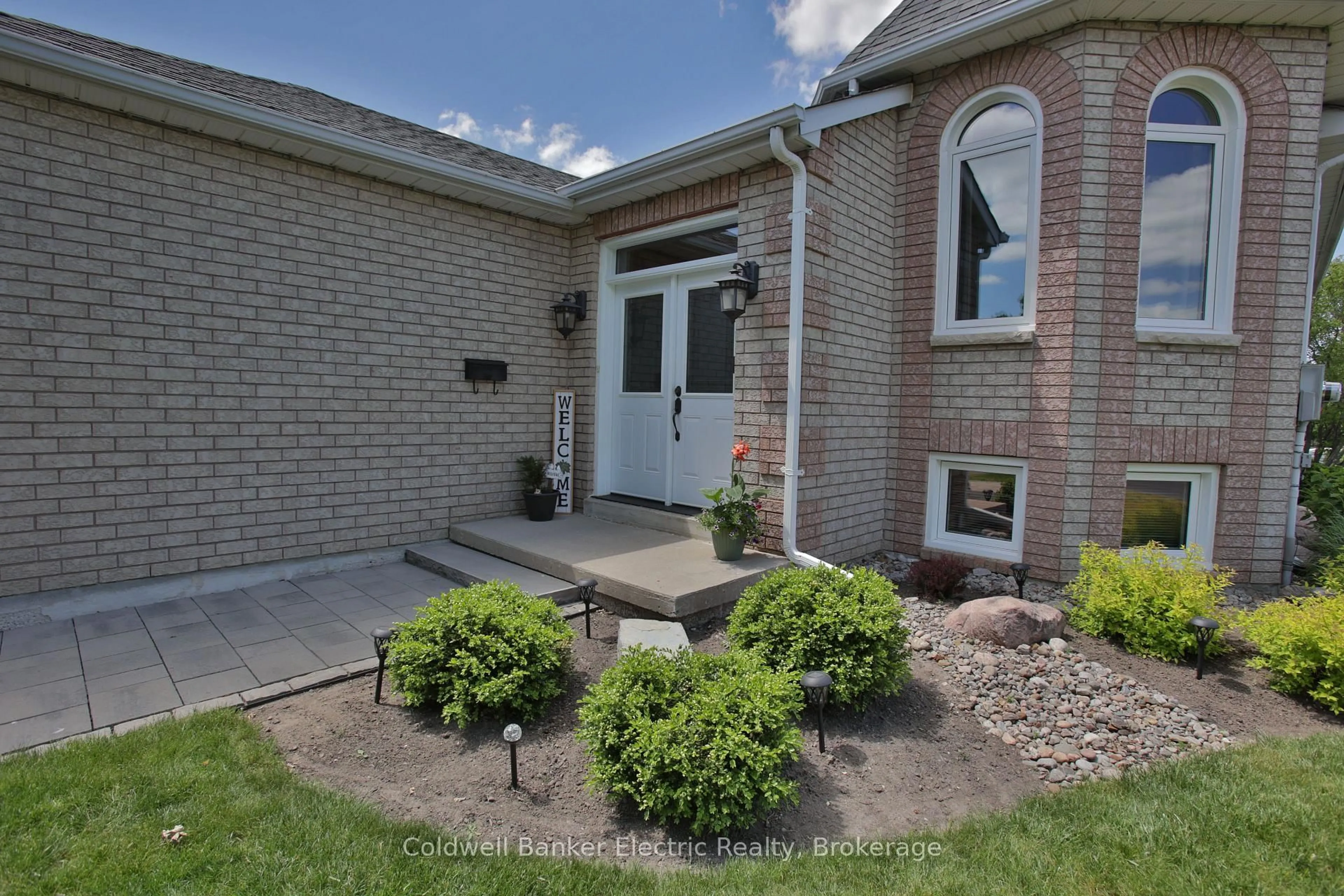 Home with brick exterior material, street for 1338 Wildlark Dr, Peterborough Ontario K9K 2J4