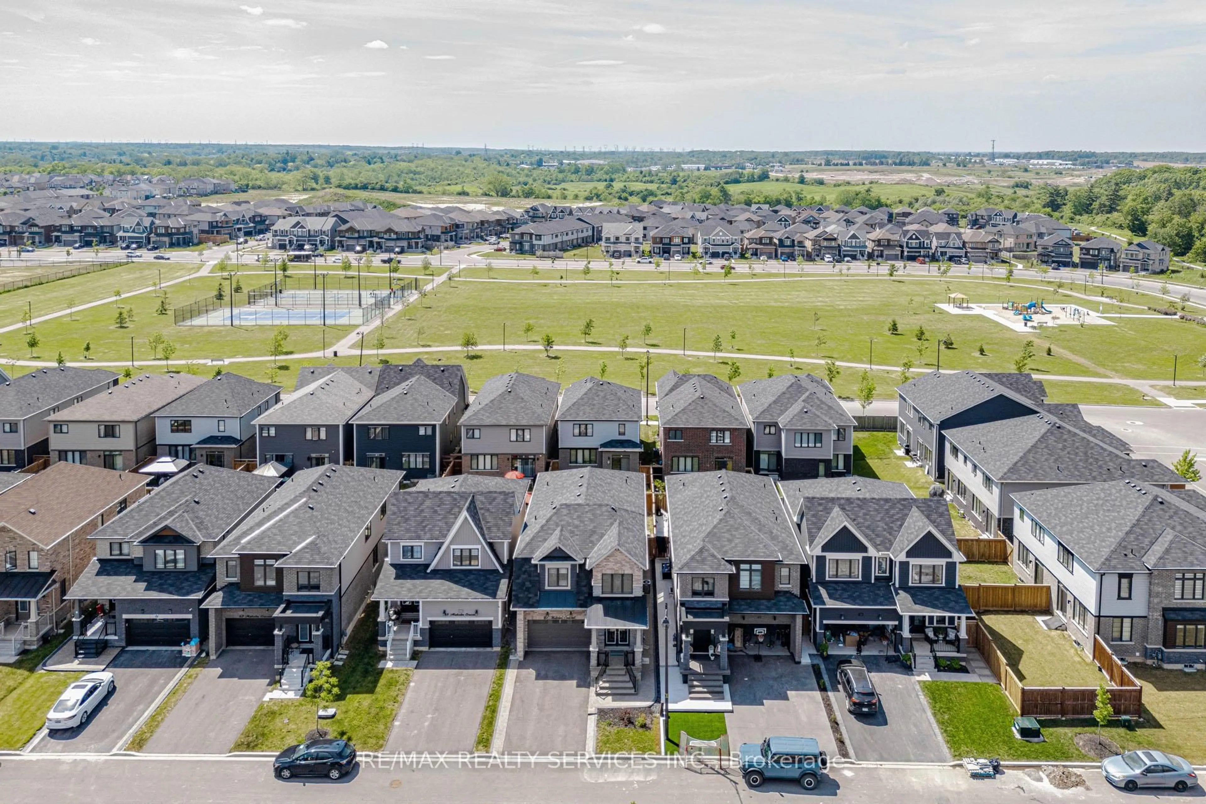 A pic from outside/outdoor area/front of a property/back of a property/a pic from drone, water/lake/river/ocean view for 67 Malcolm Cres, Haldimand Ontario N3W 0E9