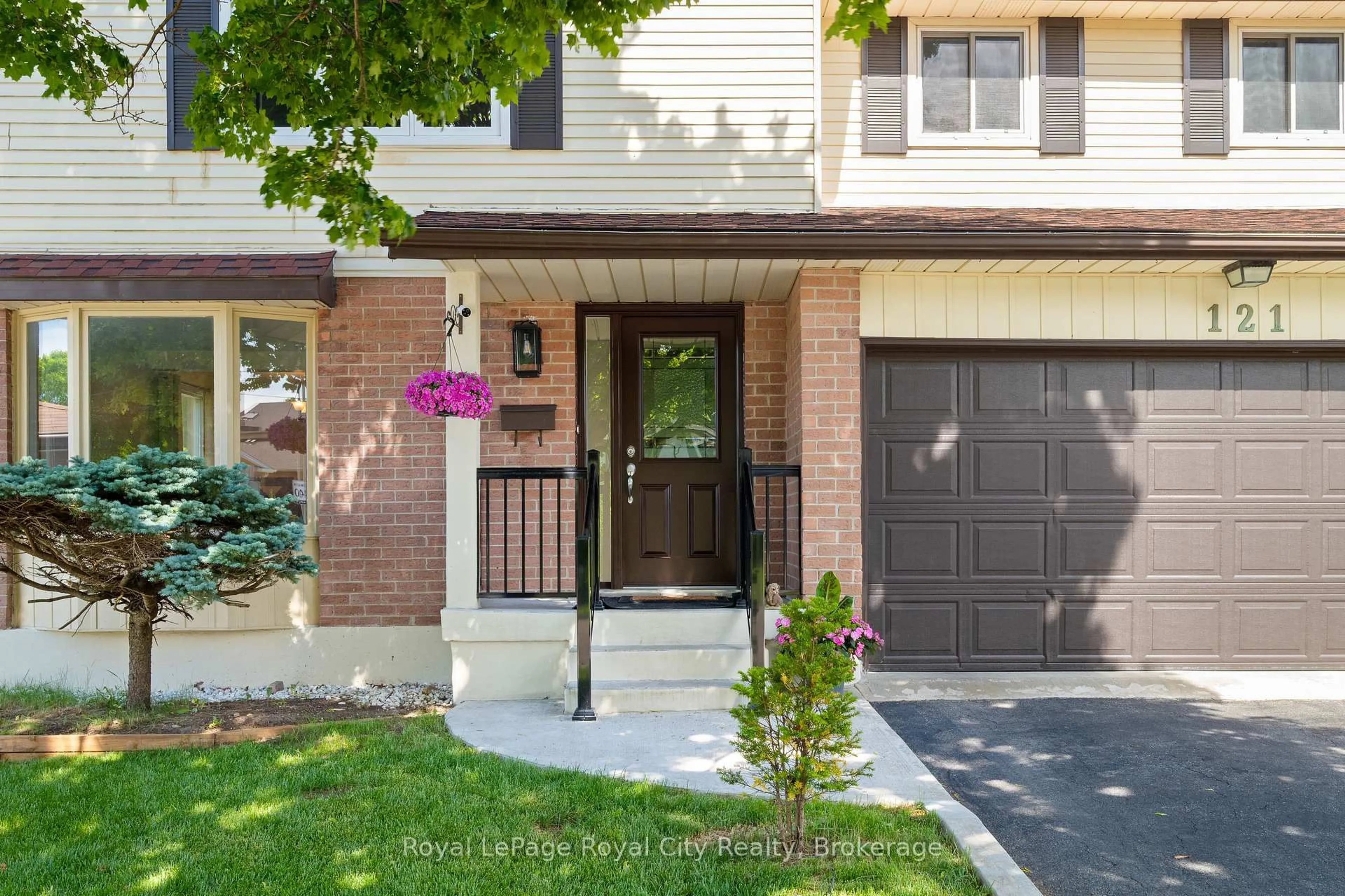 Home with brick exterior material, street for 121 Imperial Rd, Guelph Ontario N1H 7Z5