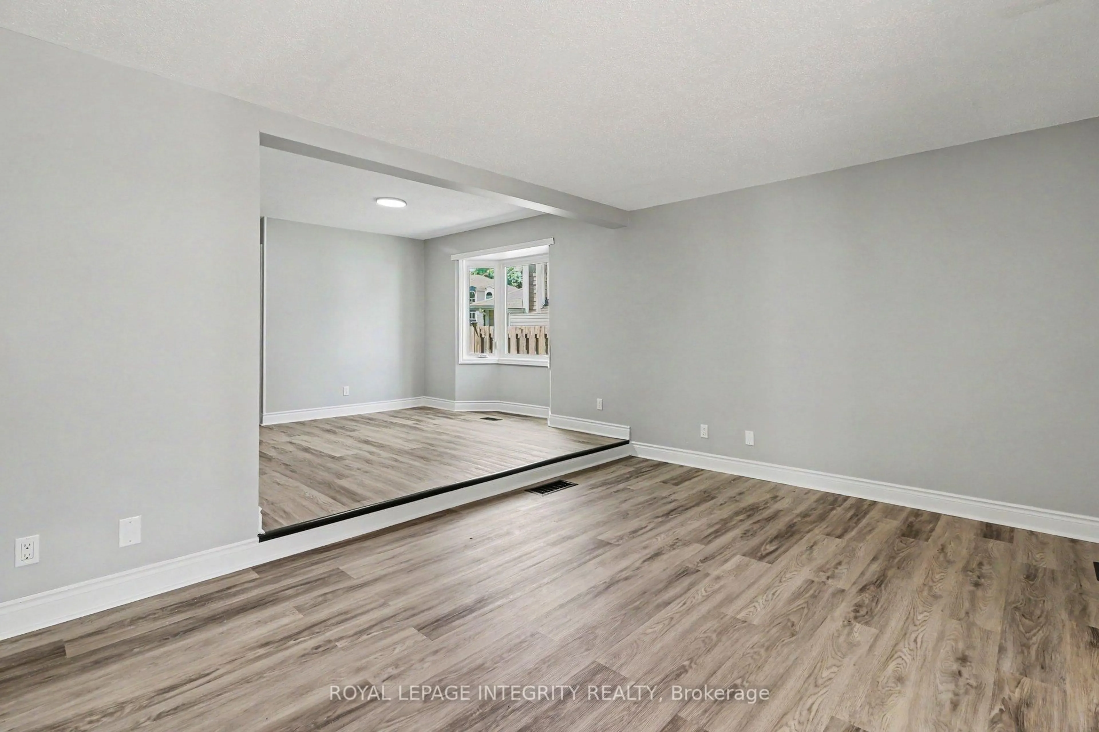 A pic of a room for 1511 Thurlow St, Orleans Ontario K4A 2K9