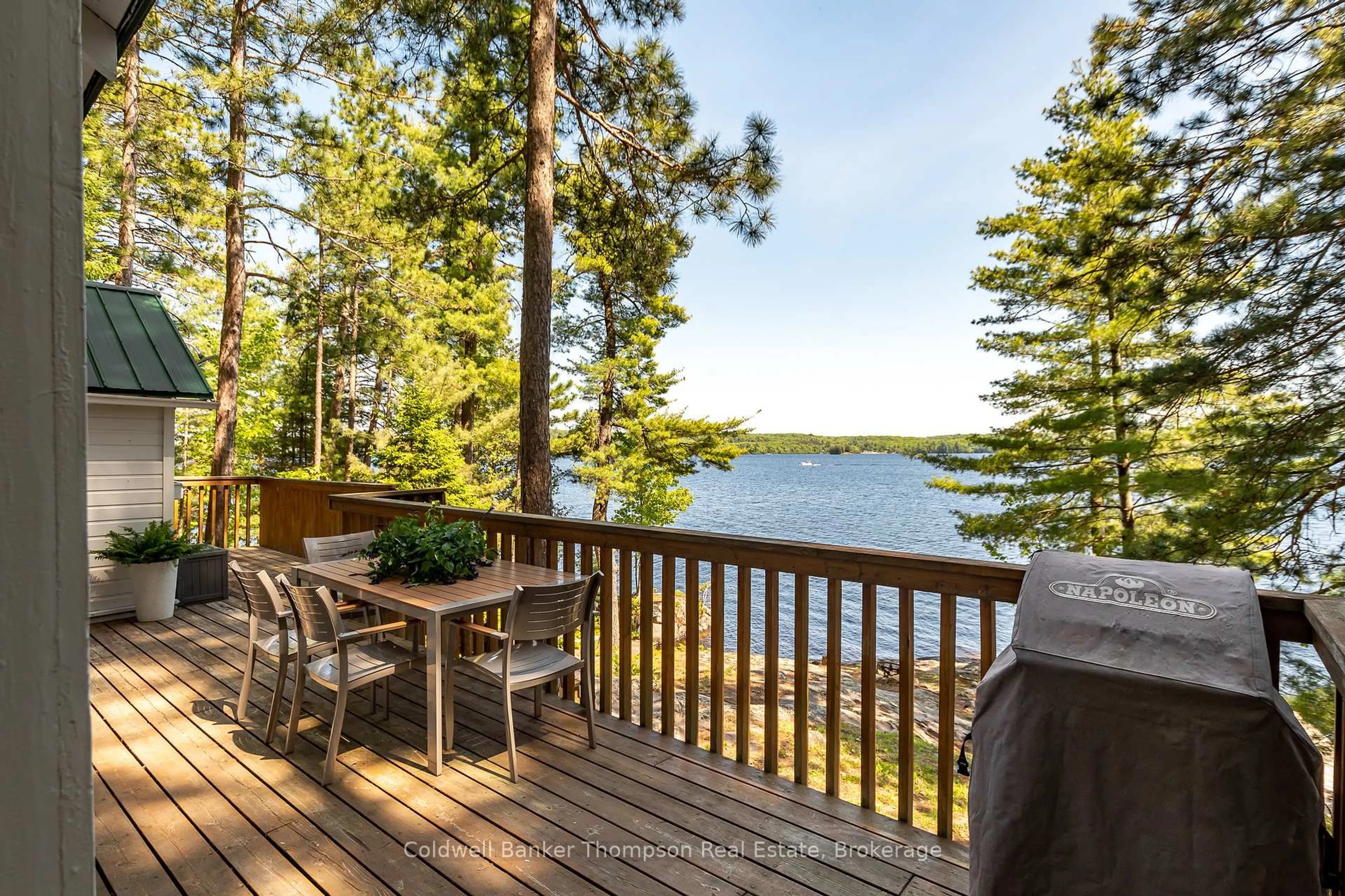 Patio, water/lake/river/ocean view for 199 Gall Tr, Huntsville Ontario P0B 1M0
