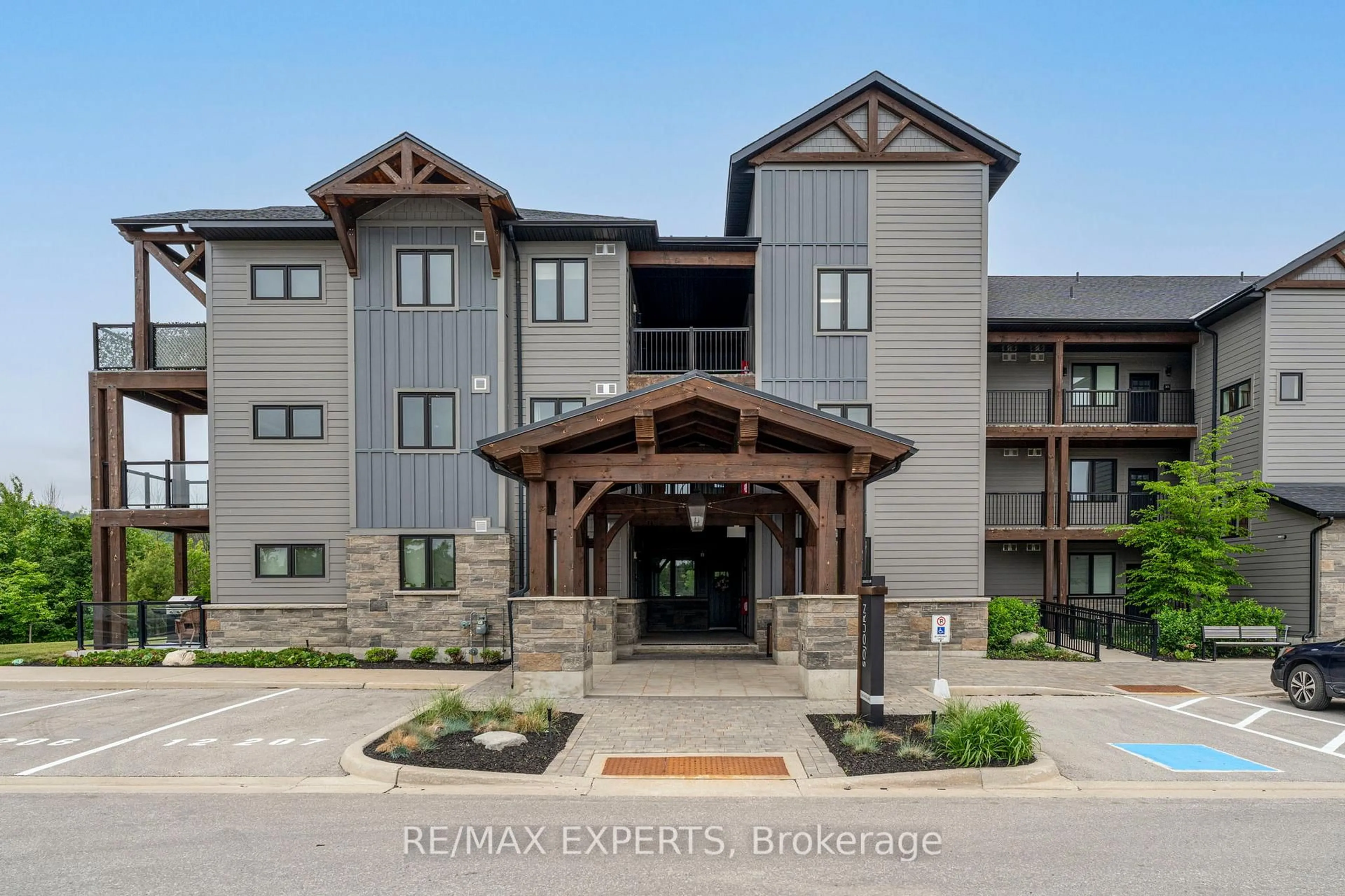 Unknown for 12 Beausoleil Lane #201, Blue Mountains Ontario L9Y 2X5
