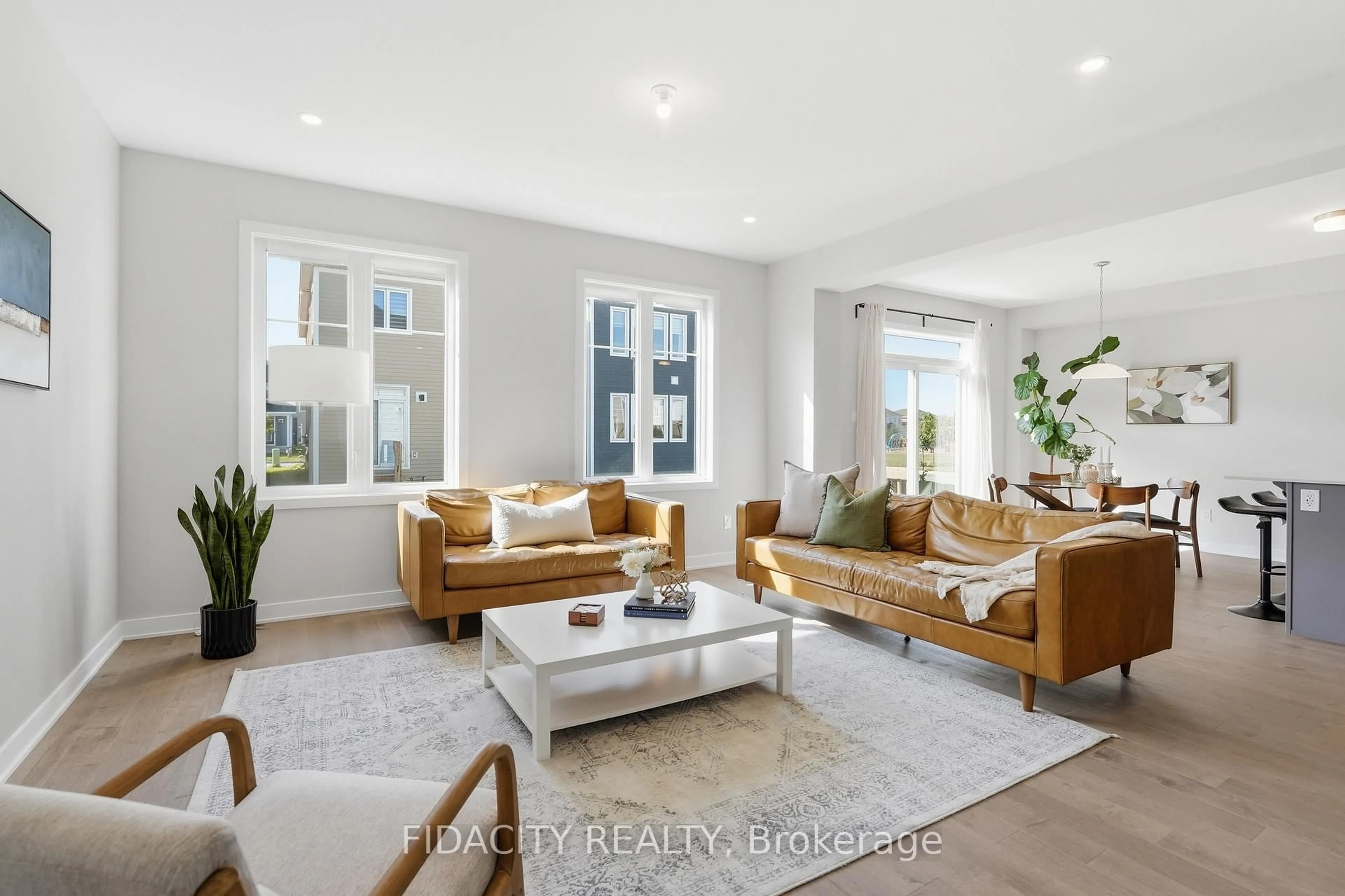 Living room with furniture, unknown for 622 Terrier Circ, Richmond Ontario K0A 2Z0