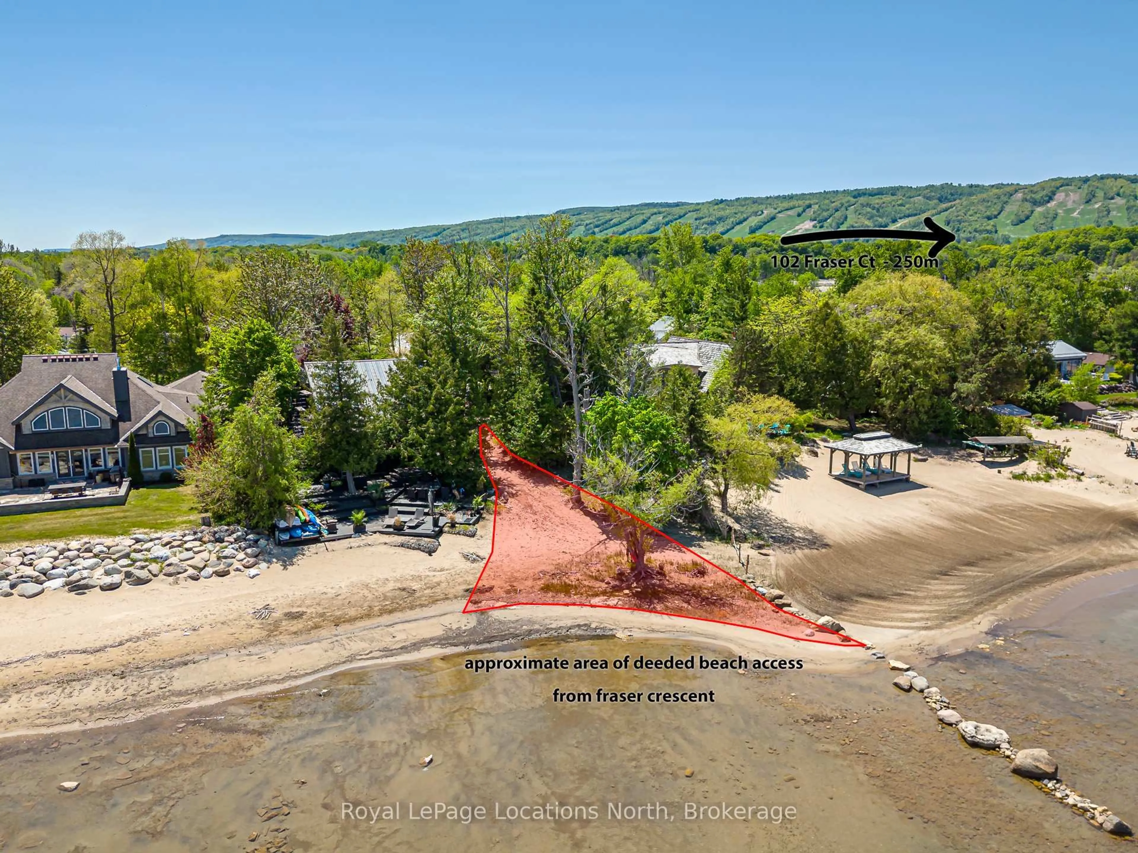A pic from outside/outdoor area/front of a property/back of a property/a pic from drone, water/lake/river/ocean view for 102 Fraser Cres, Blue Mountains Ontario L9Y 0M8