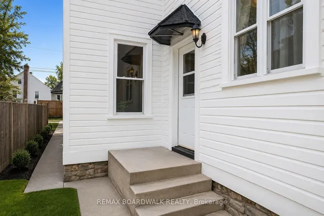 11 Alfred St, Smiths Falls 3