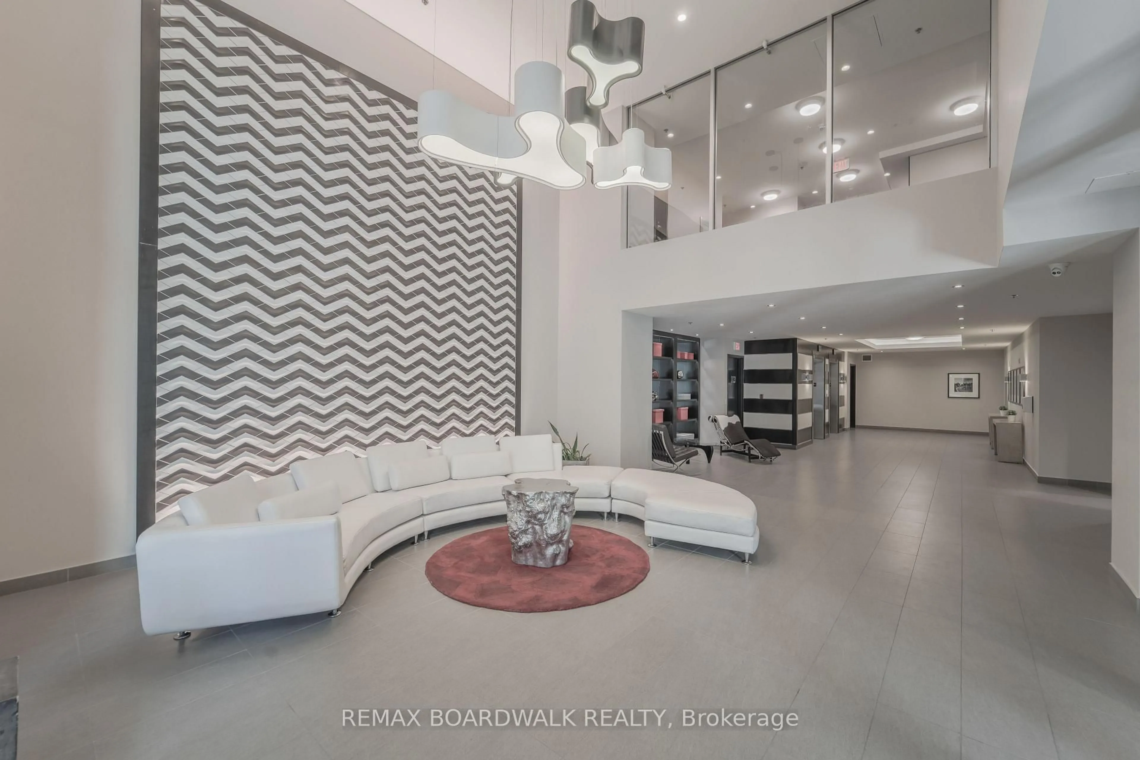 Lobby for 98 Richmond Rd #301, Ottawa Ontario K1Z 0B2