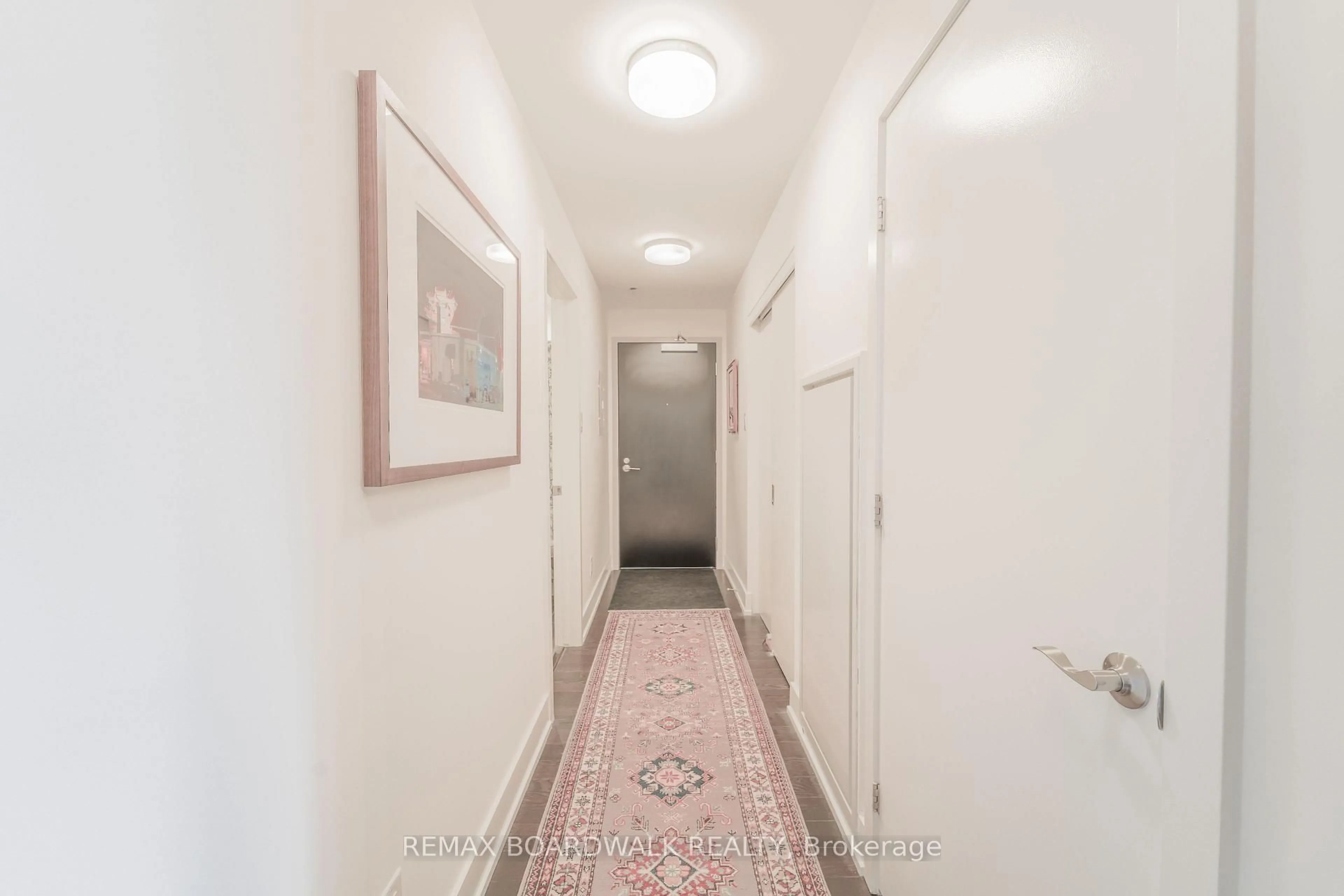 Unknown for 98 Richmond Rd #301, Ottawa Ontario K1Z 0B2