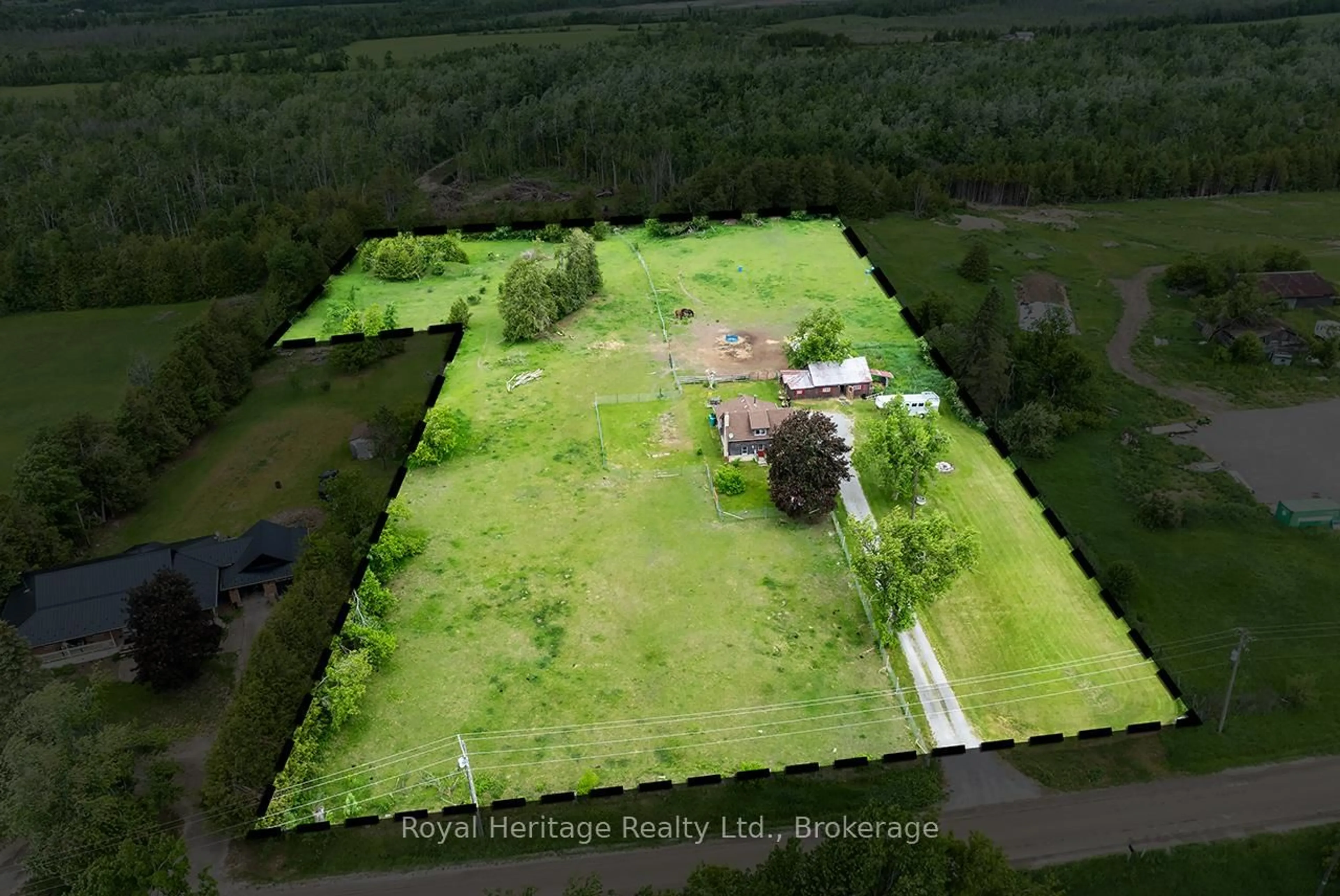 A pic from outside/outdoor area/front of a property/back of a property/a pic from drone, building for 303 Four Points Rd, Kawartha Lakes Ontario K0L 1M0