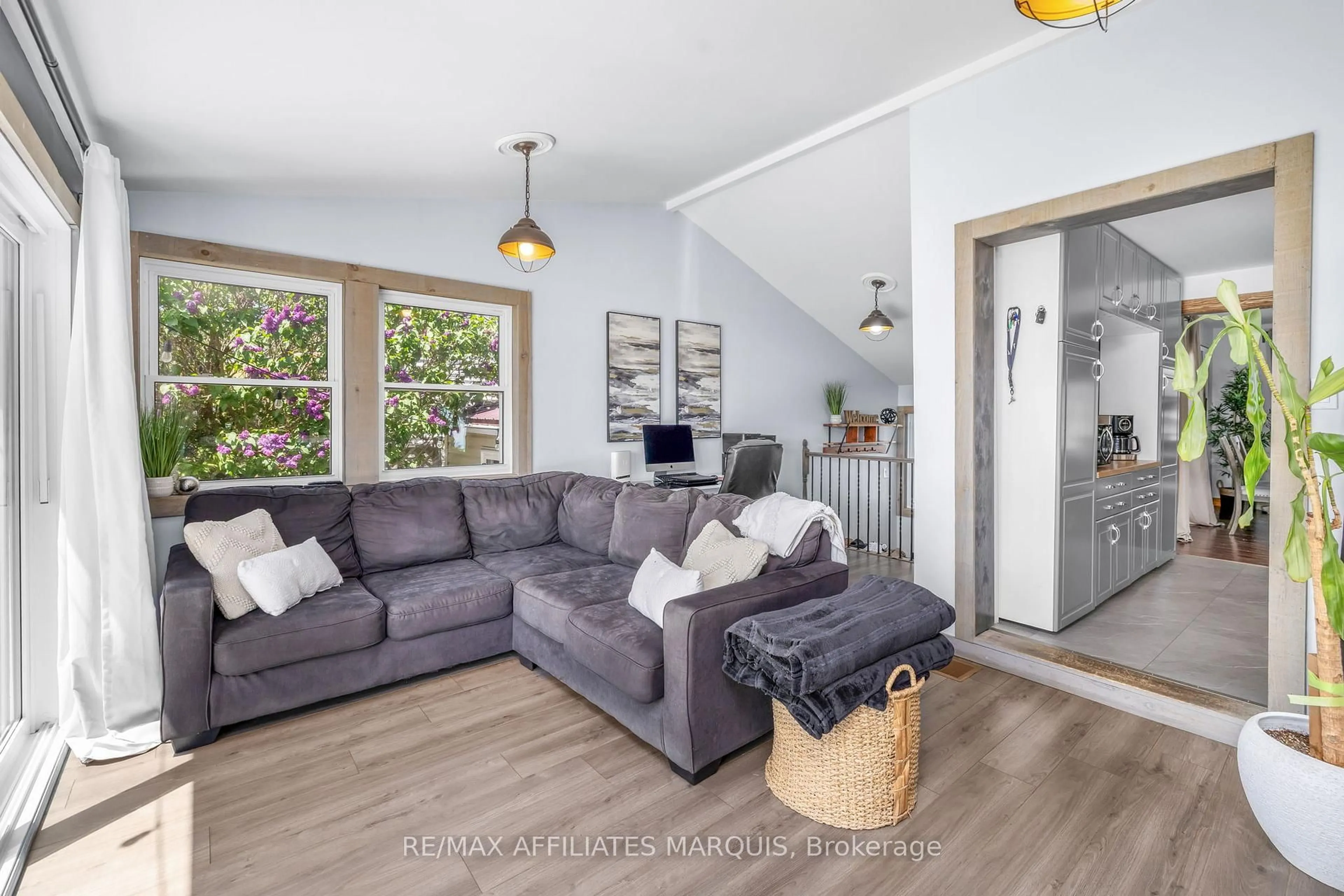 Living room with furniture, unknown for 120 Queen St, Smiths Falls Ontario K7A 3N6