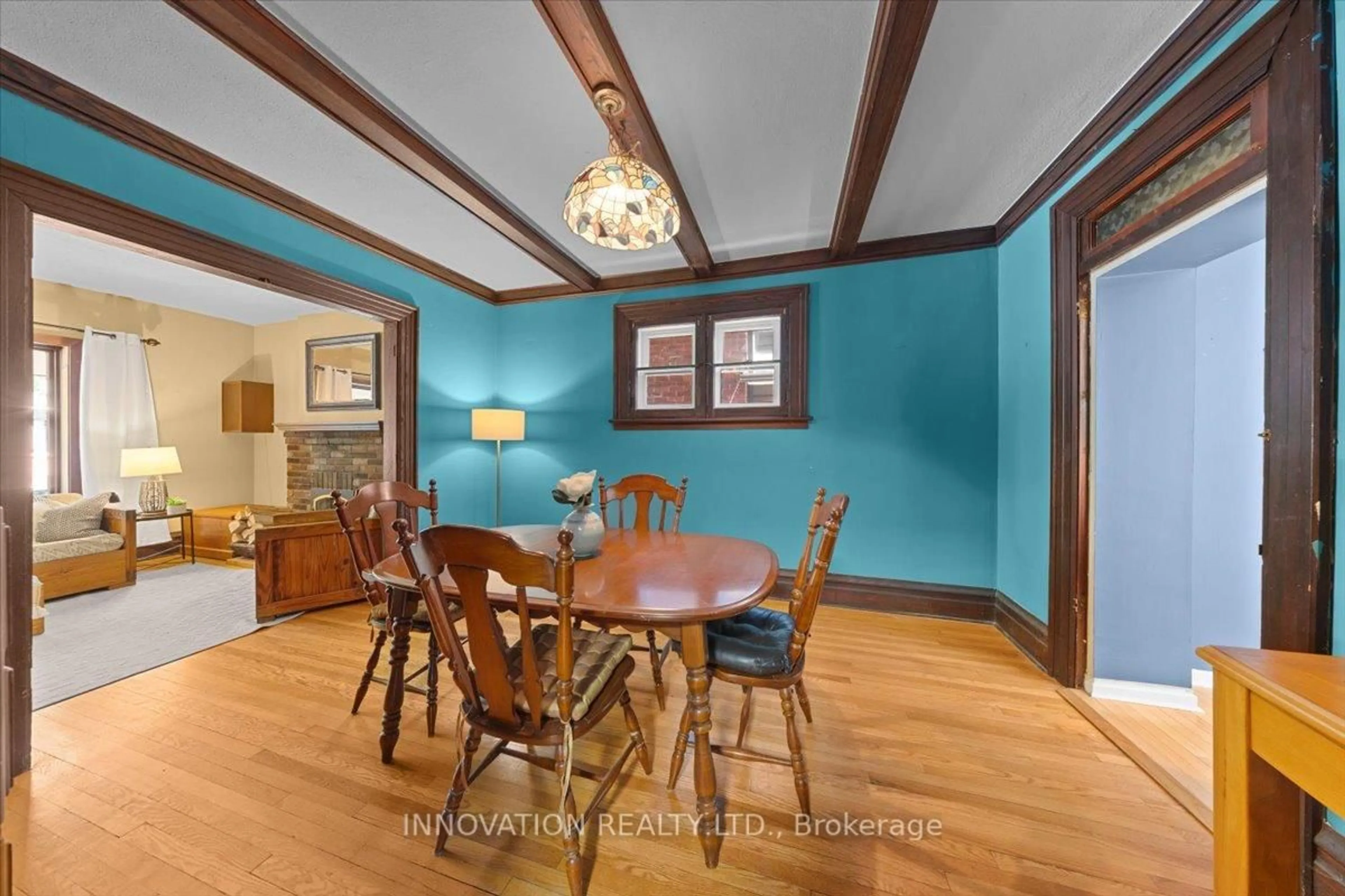 Dining room, wood/laminate floor for 78 Glen Ave, Ottawa Ontario K1S 2Z9