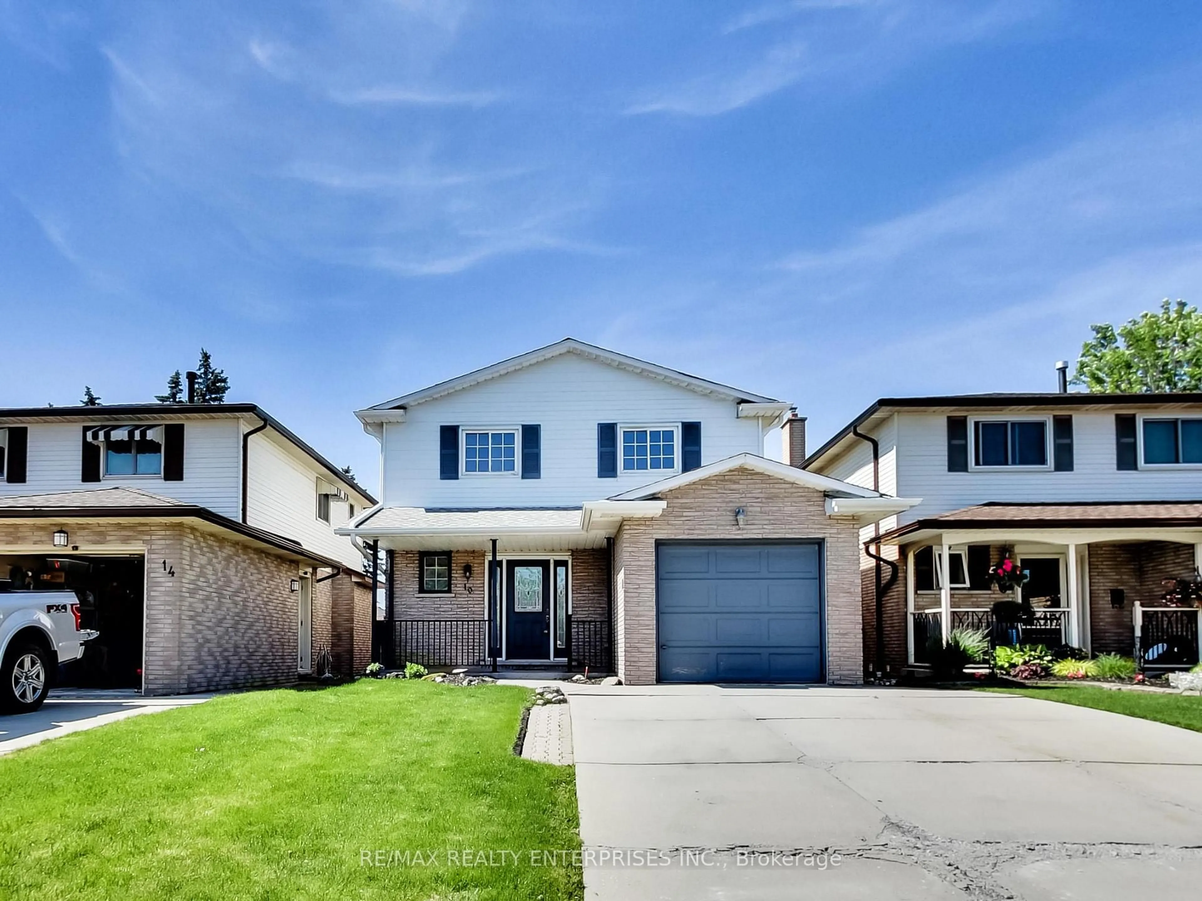 Home with brick exterior material, street for 10 Titmouse Crt, Hamilton Ontario L9A 4Y9