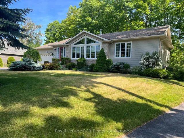 14 Frederick St, South Bruce Peninsula 2