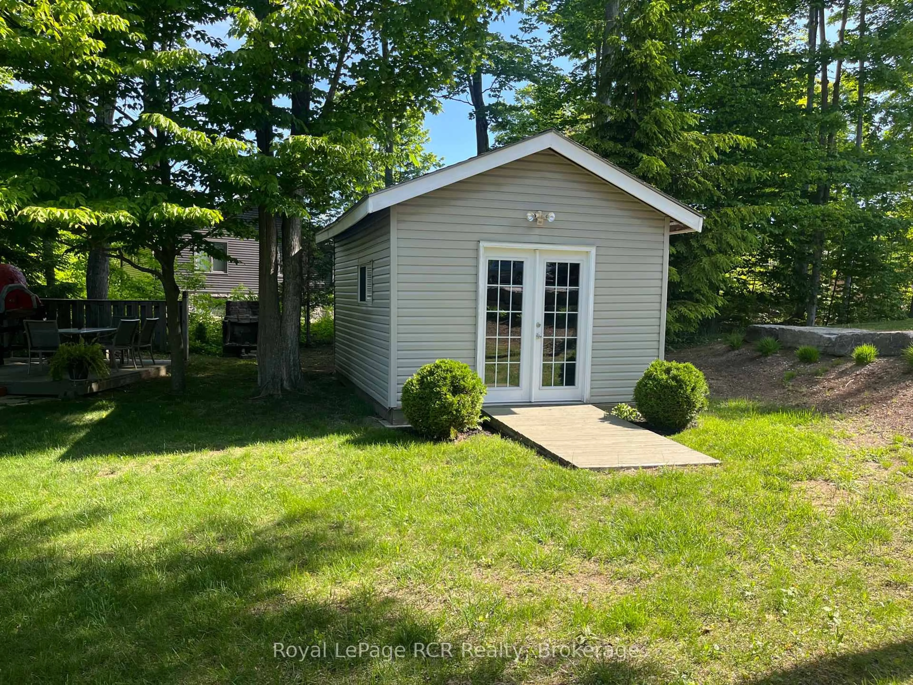 Shed for 14 Frederick St, South Bruce Peninsula Ontario N0H 2G0