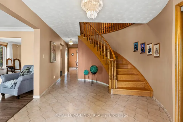 14 Tupper Dr, Thorold 4
