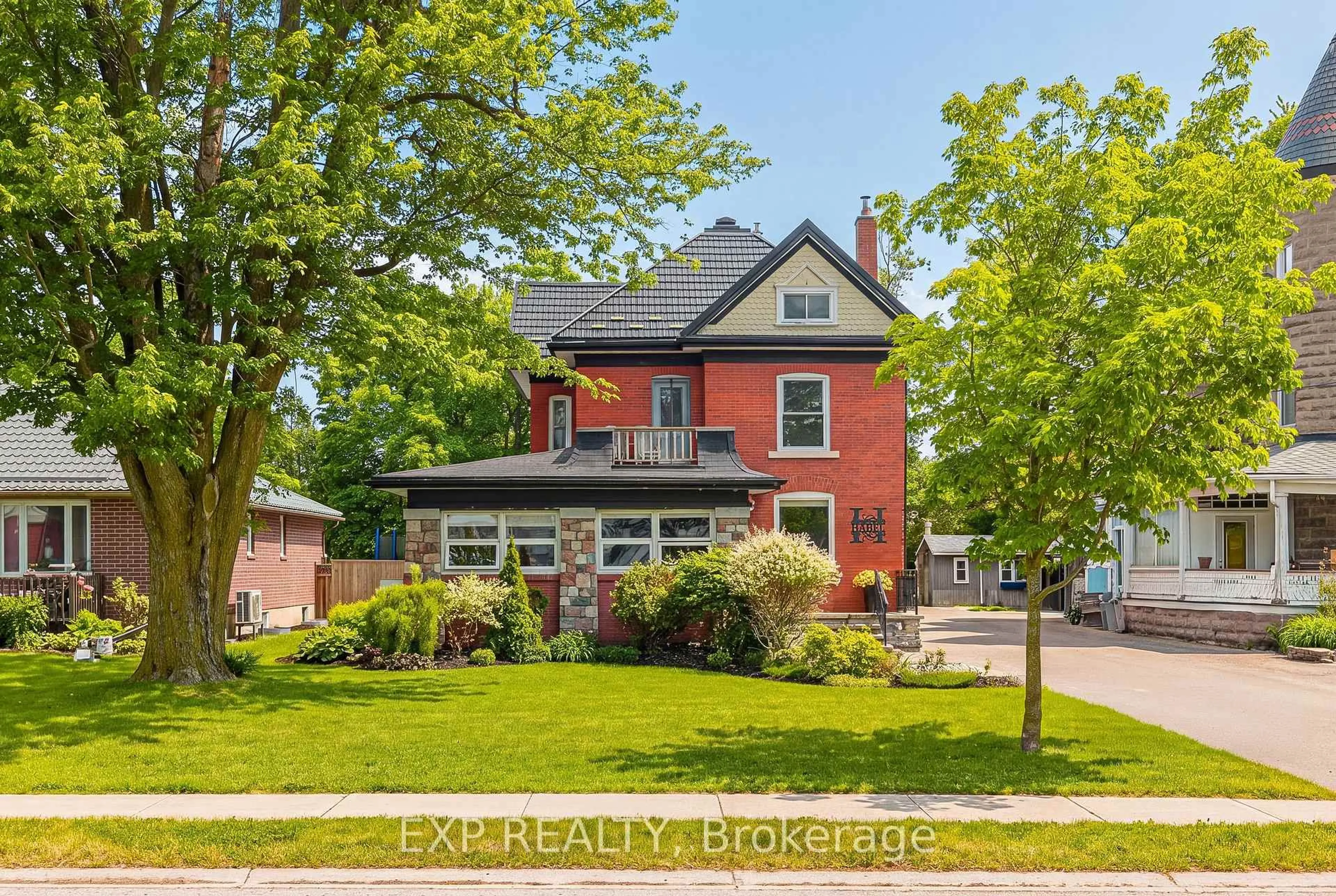 Home with brick exterior material, street for 30 Mill St, Perth East Ontario N0K 1M0