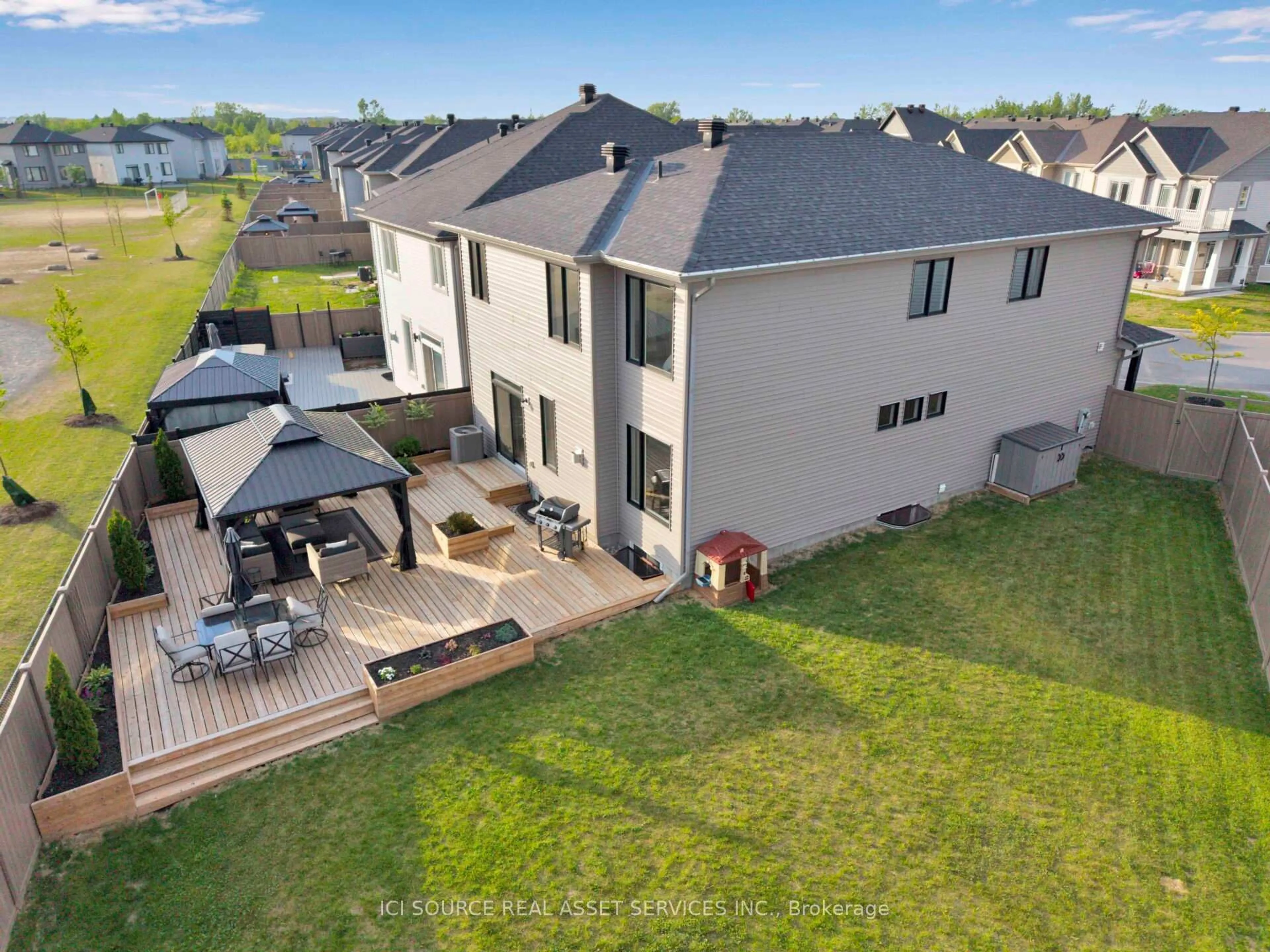 A pic from outside/outdoor area/front of a property/back of a property/a pic from drone, unknown for 342 Finial Way, Ottawa Ontario K2J 6V9