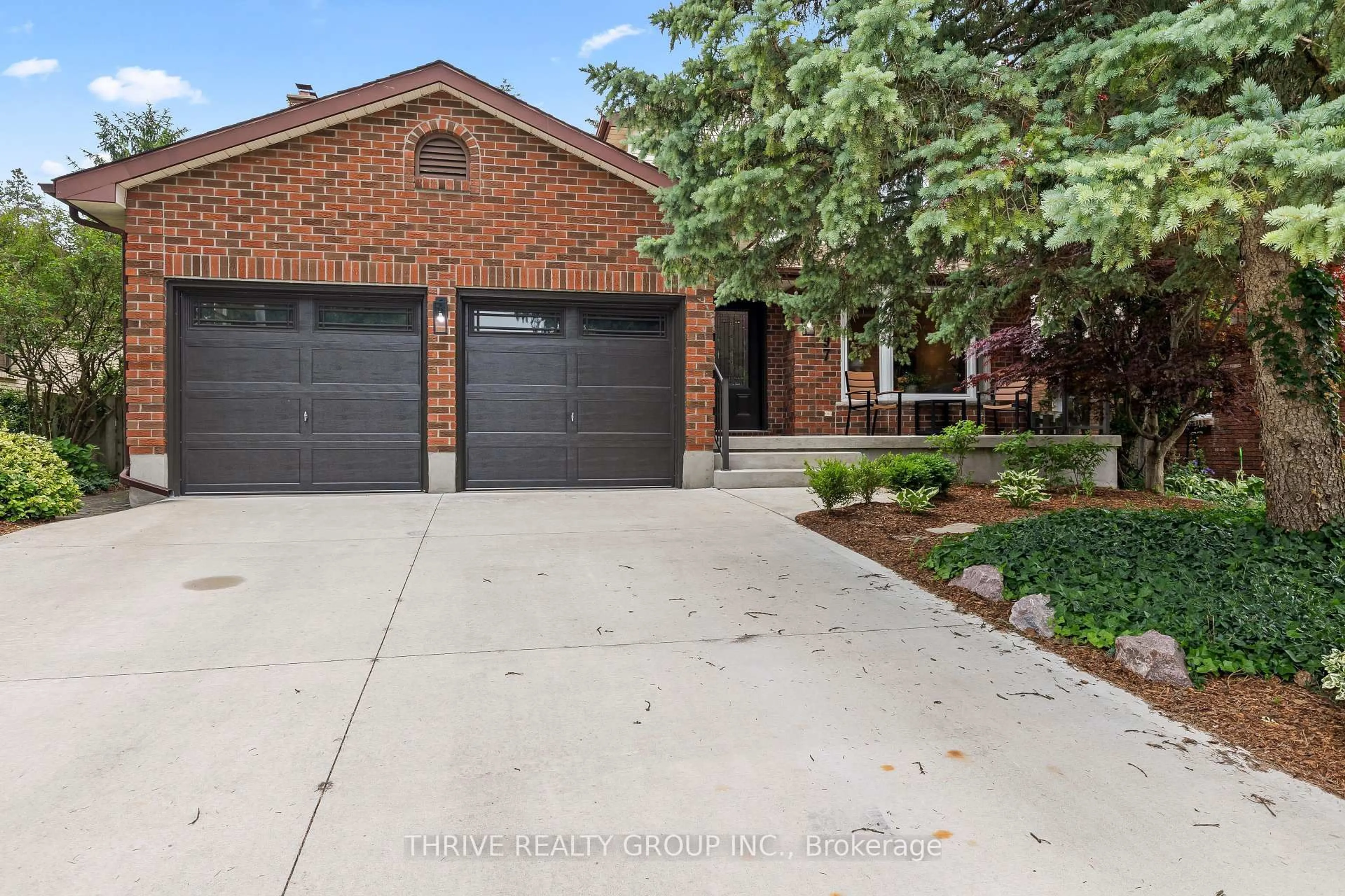 Home with brick exterior material, street for 497 Old Wonderland Rd, London South Ontario N6K 3T5