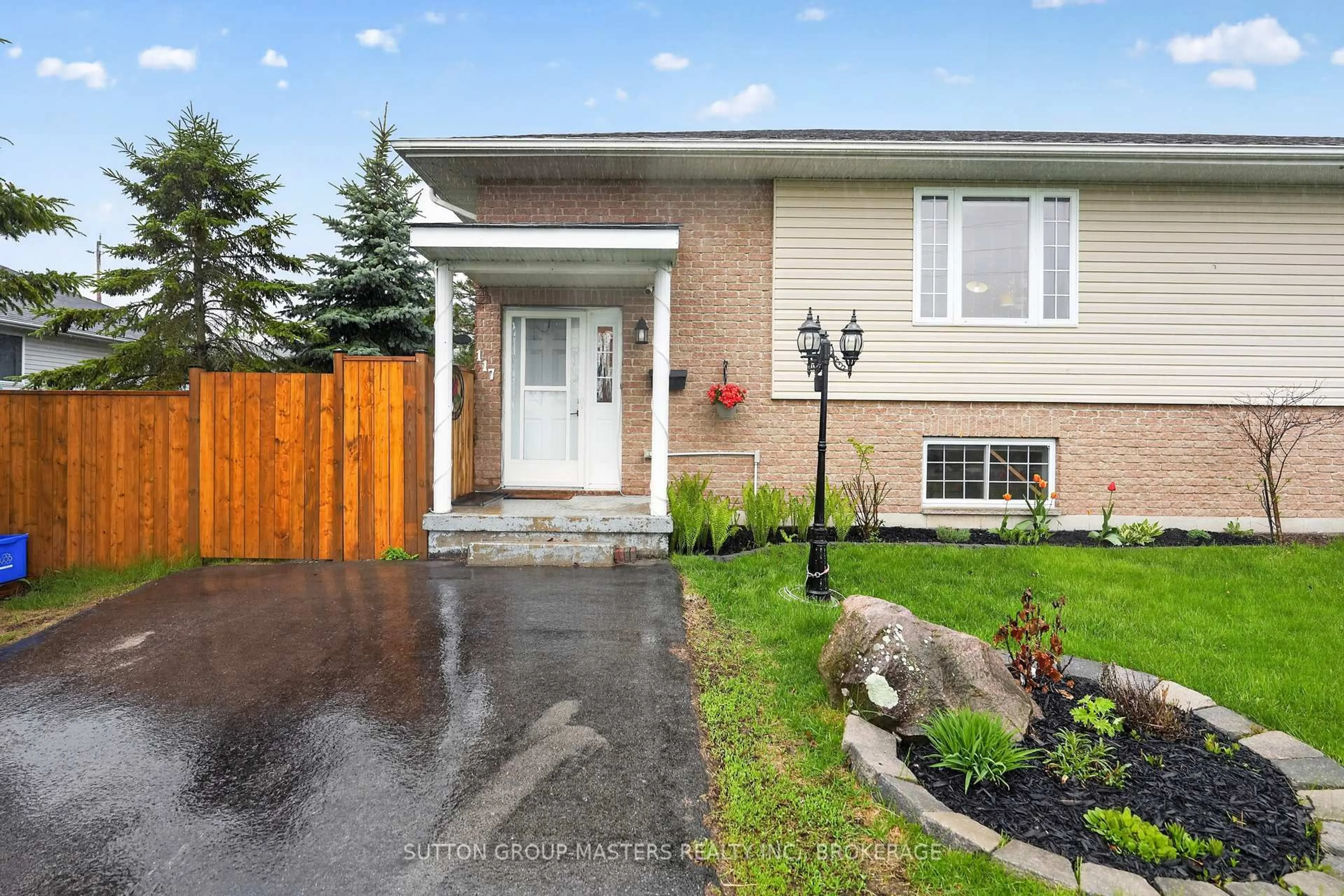 Home with brick exterior material, street for 117 First St, Deseronto Ontario K0K 1X0
