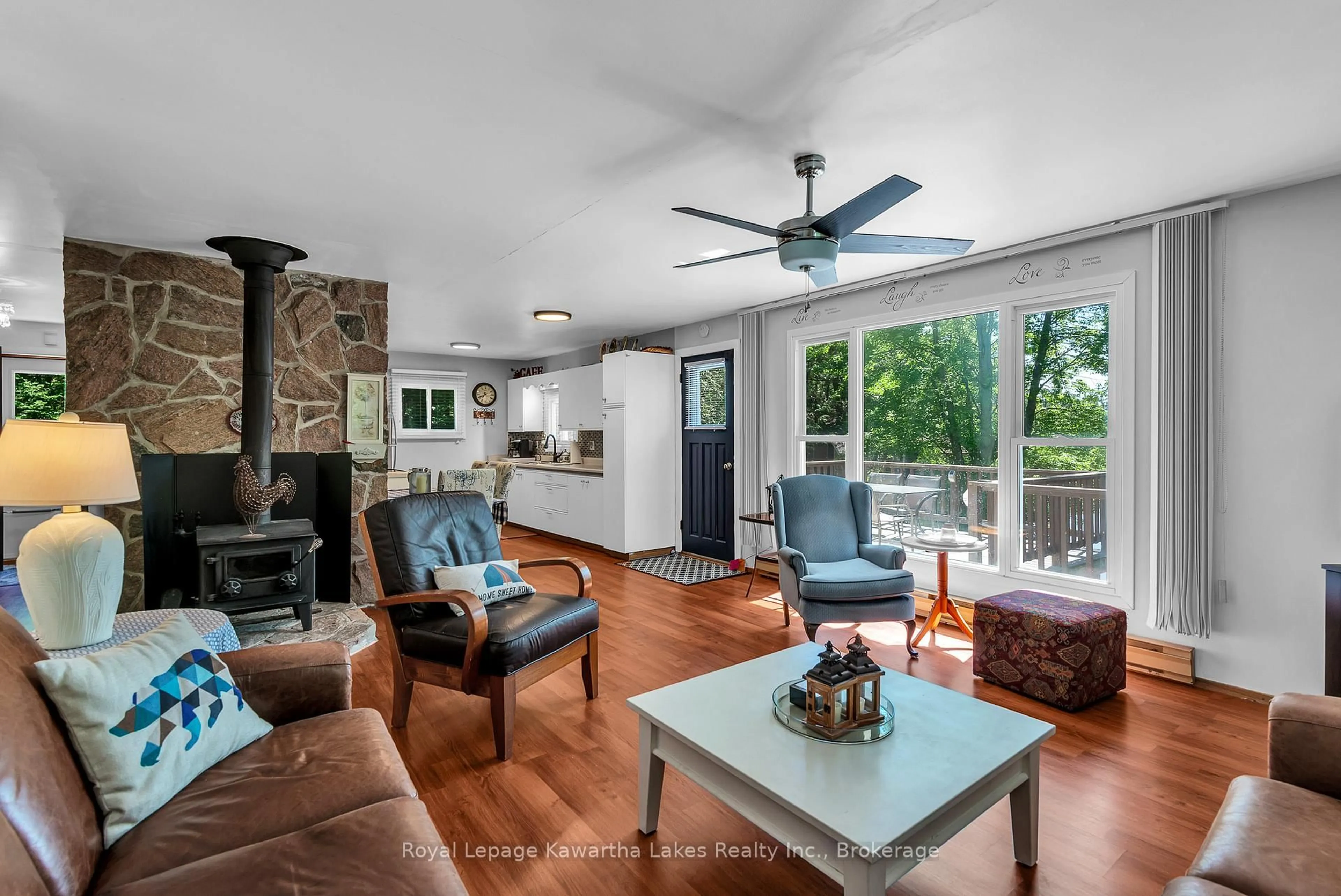 Living room with furniture, unknown for 40 Wembley Dr, Kawartha Lakes Ontario K0M 1N0