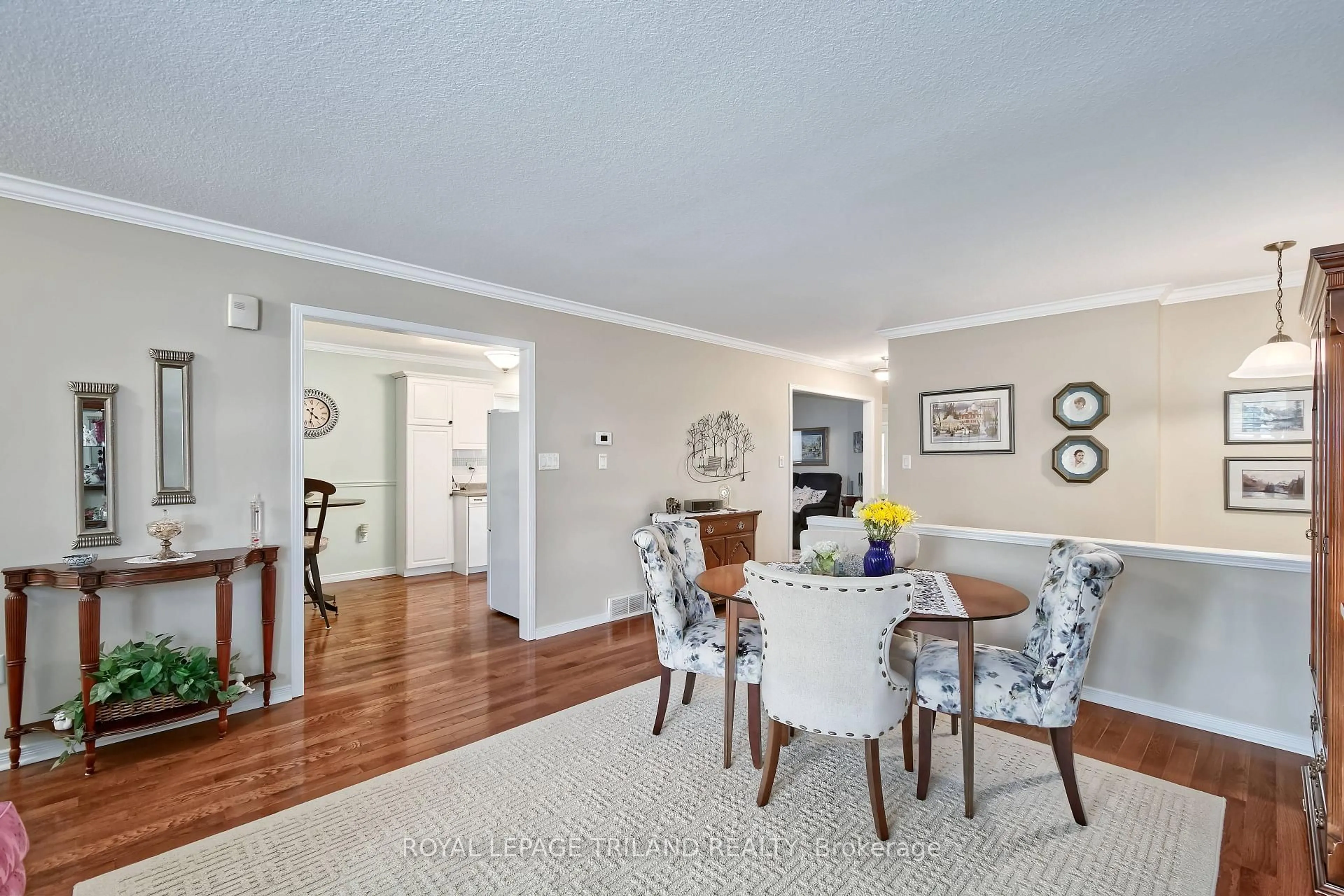 Dining room, unknown for 1427 South Wenige Dr, London North Ontario N5X 4N1