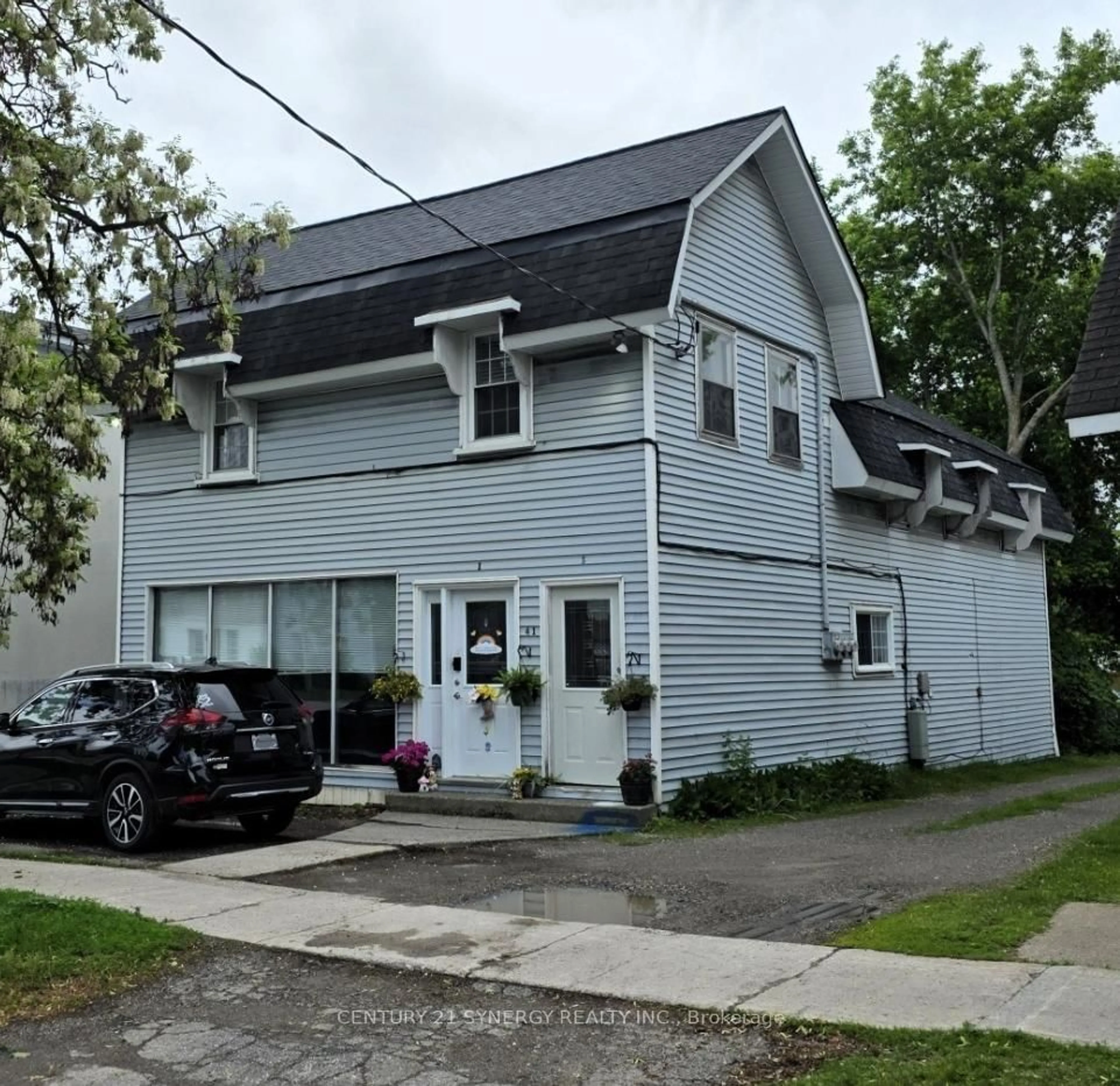 Unknown for 41 Main St, Smiths Falls Ontario K7A 1A3