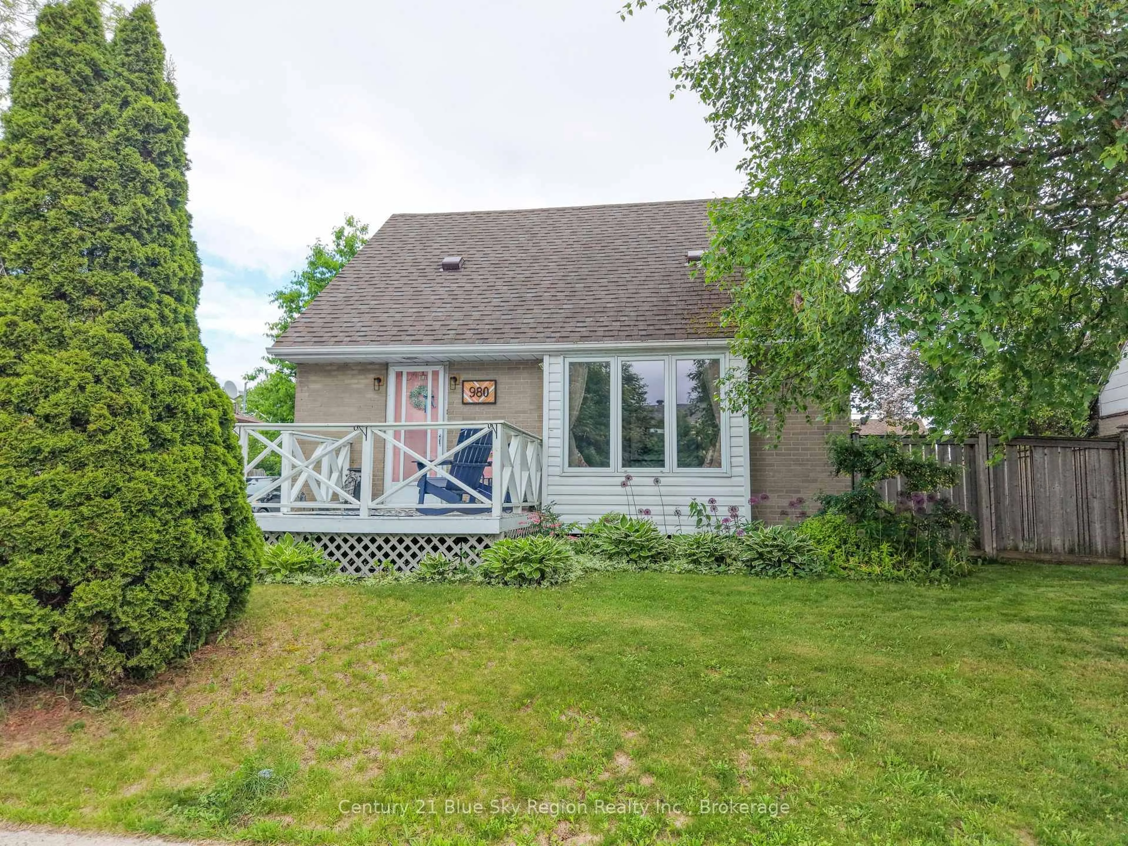 Unknown for 980 Phillip St, North Bay Ontario P1B 3V7
