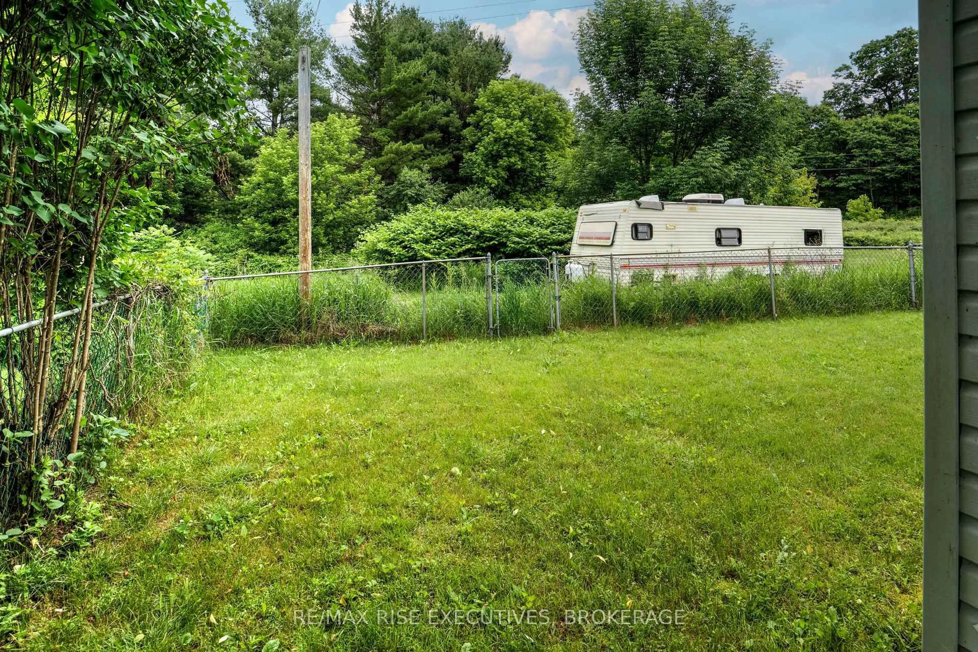 Shed for 104 Ellisville Rd #27, Leeds and the Thousand Islands Ontario K0H 2N0