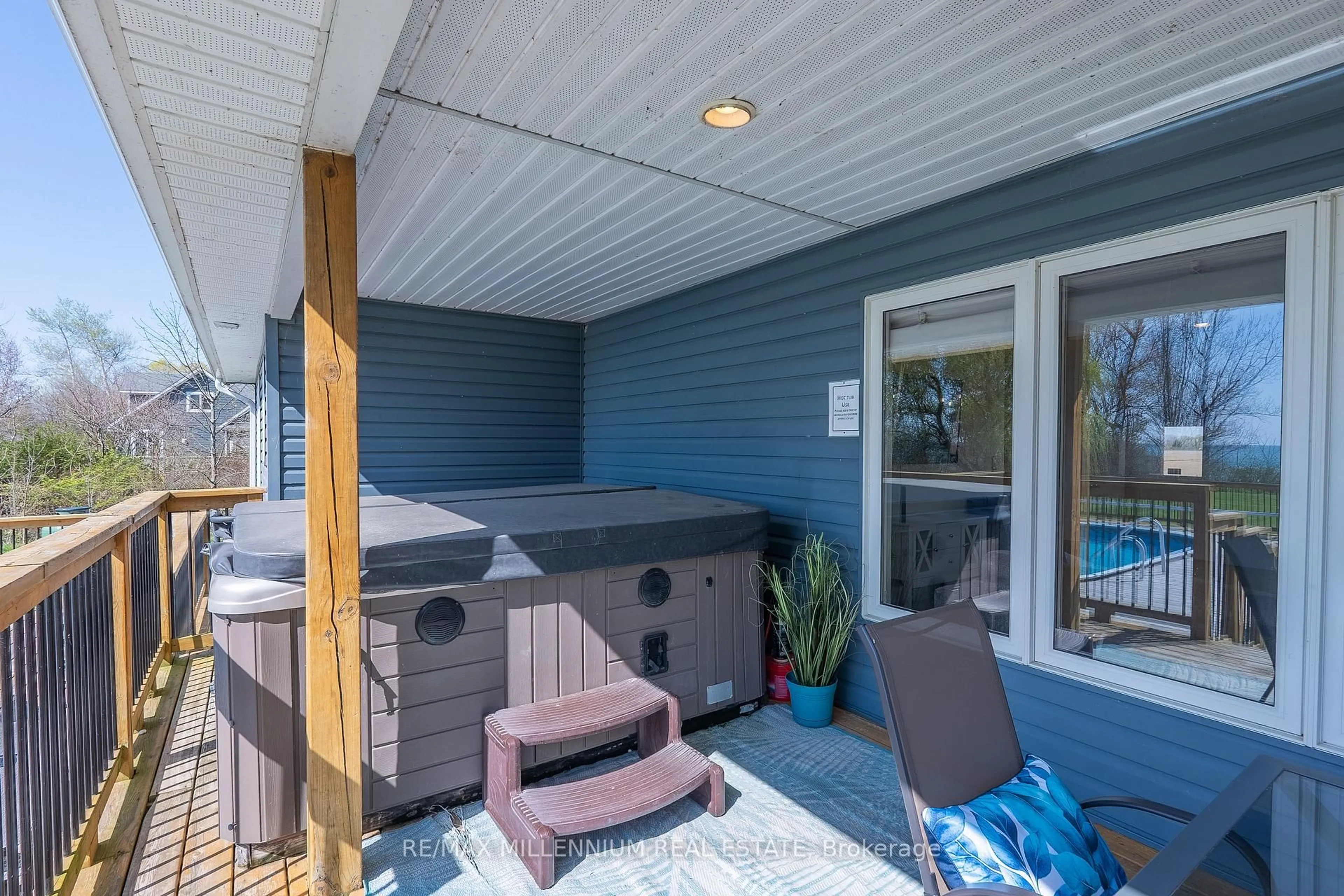 Patio, water/lake/river/ocean view for 1954 Ocean Blvd, Chatham-Kent Ontario N0P 2P0