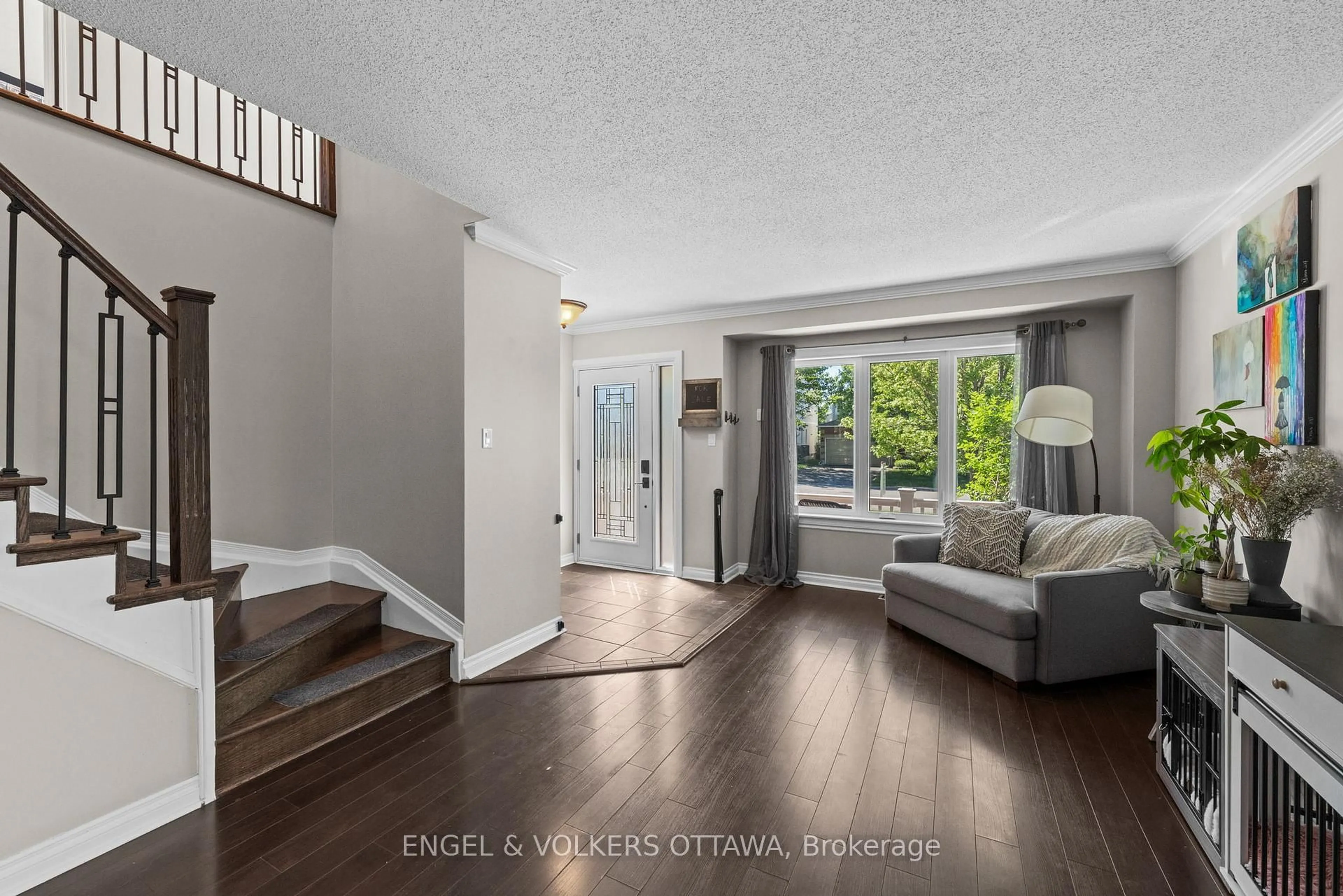 Unknown for 49 Kittiwake Dr, Stittsville Ontario K2S 1Z8