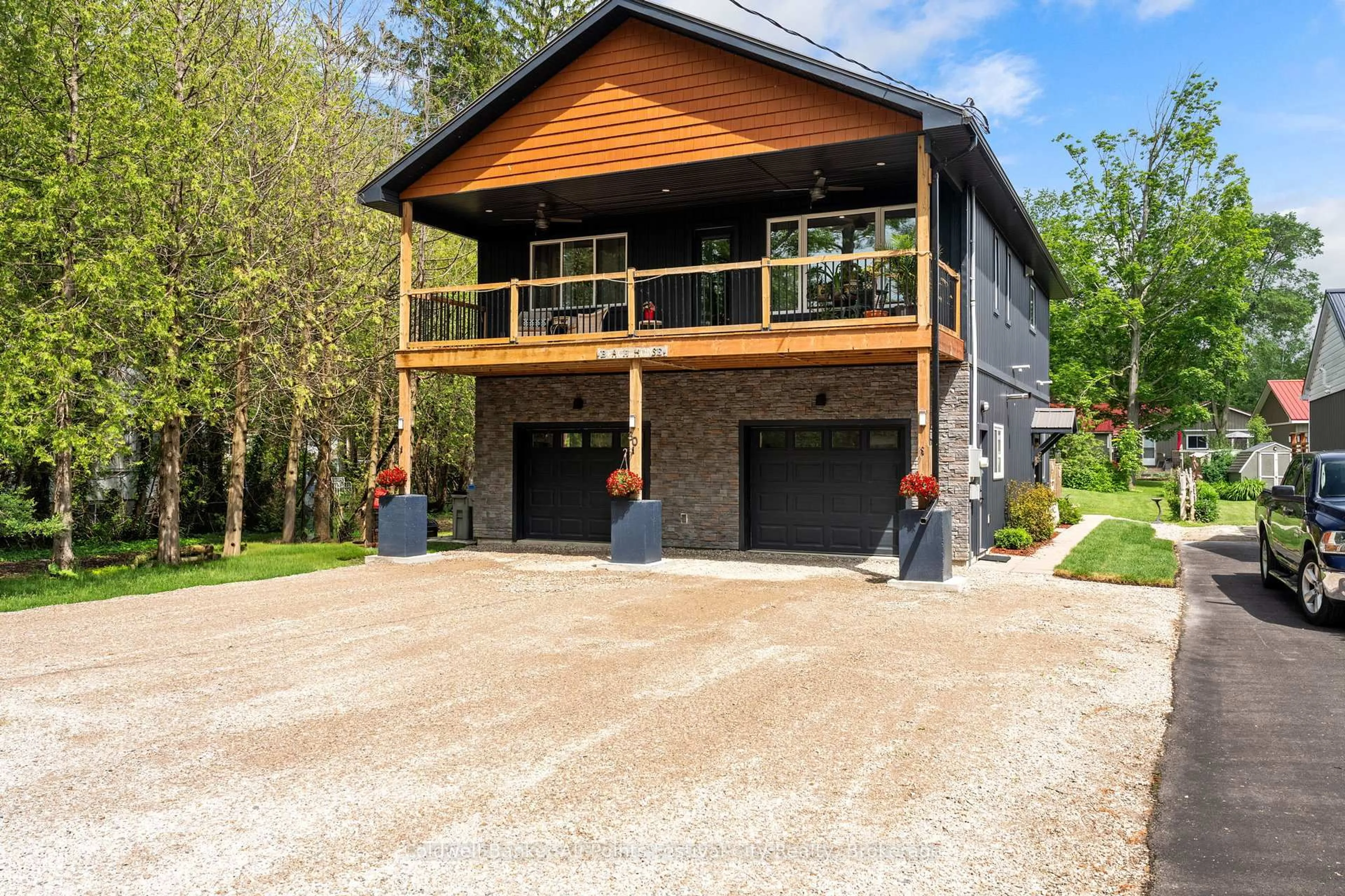 Indoor garage for 30 Bluewater Dr, Central Huron Ontario N7A 3X8