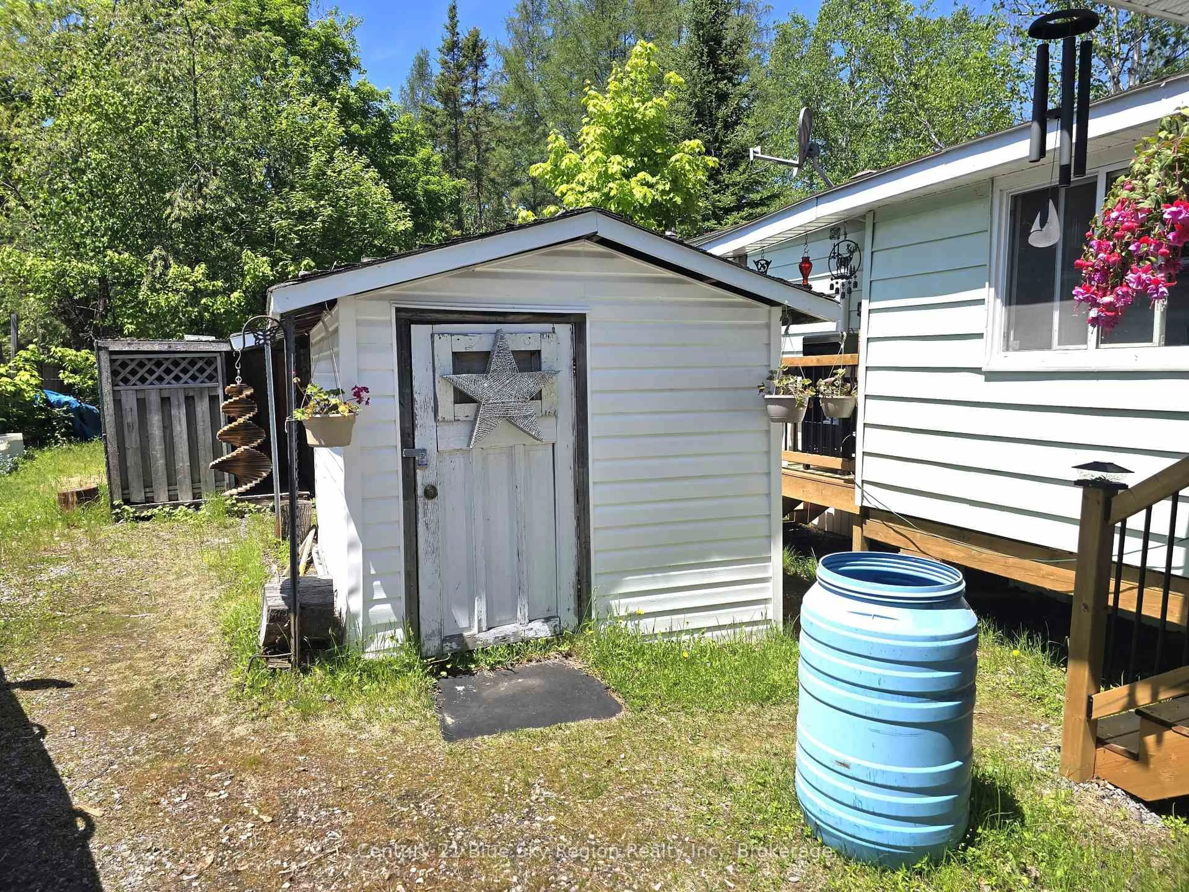 Shed for 5887 Highway 11 #20, North Bay Ontario P1B 8G3