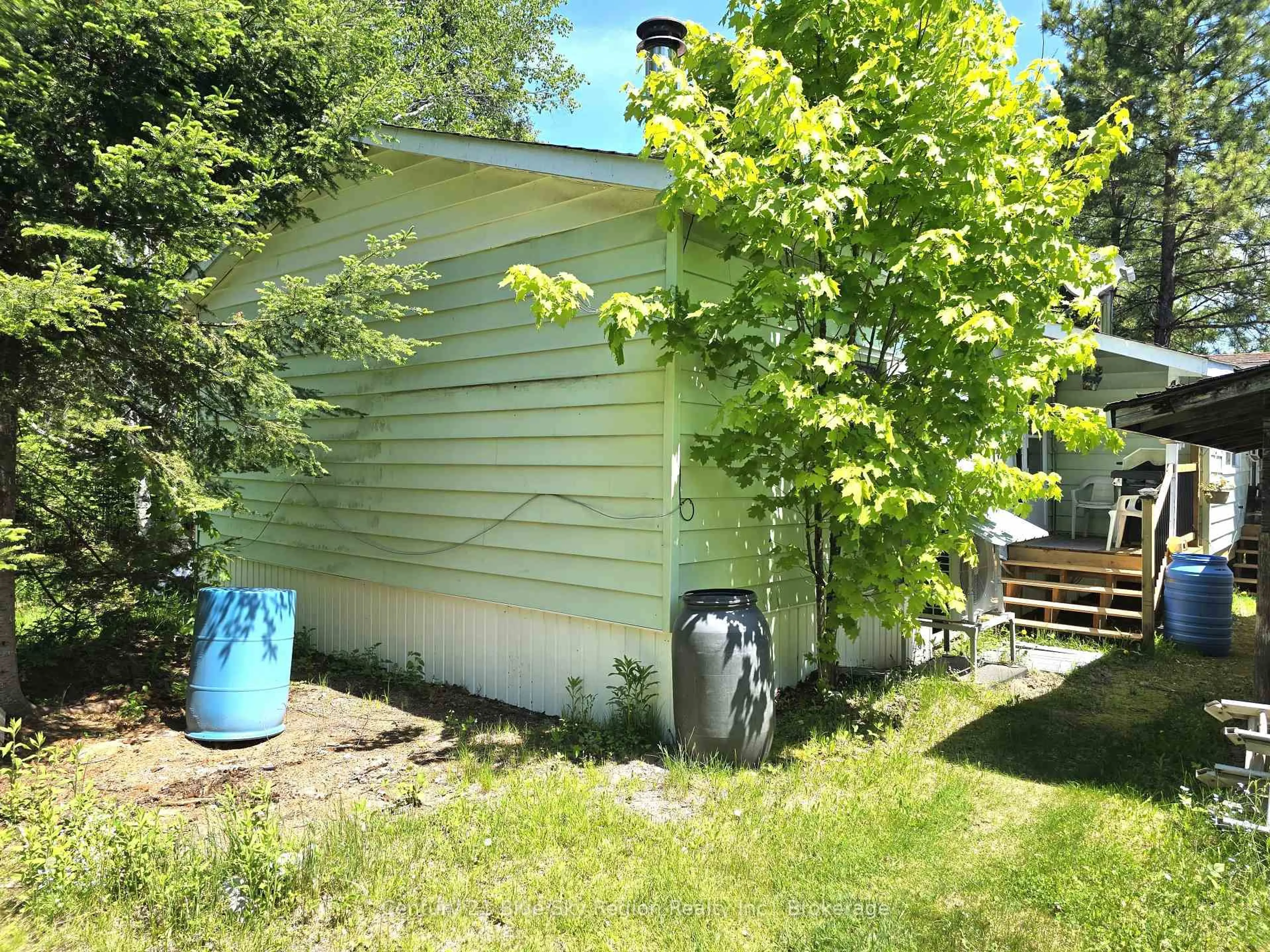 Shed for 5887 Highway 11 #20, North Bay Ontario P1B 8G3