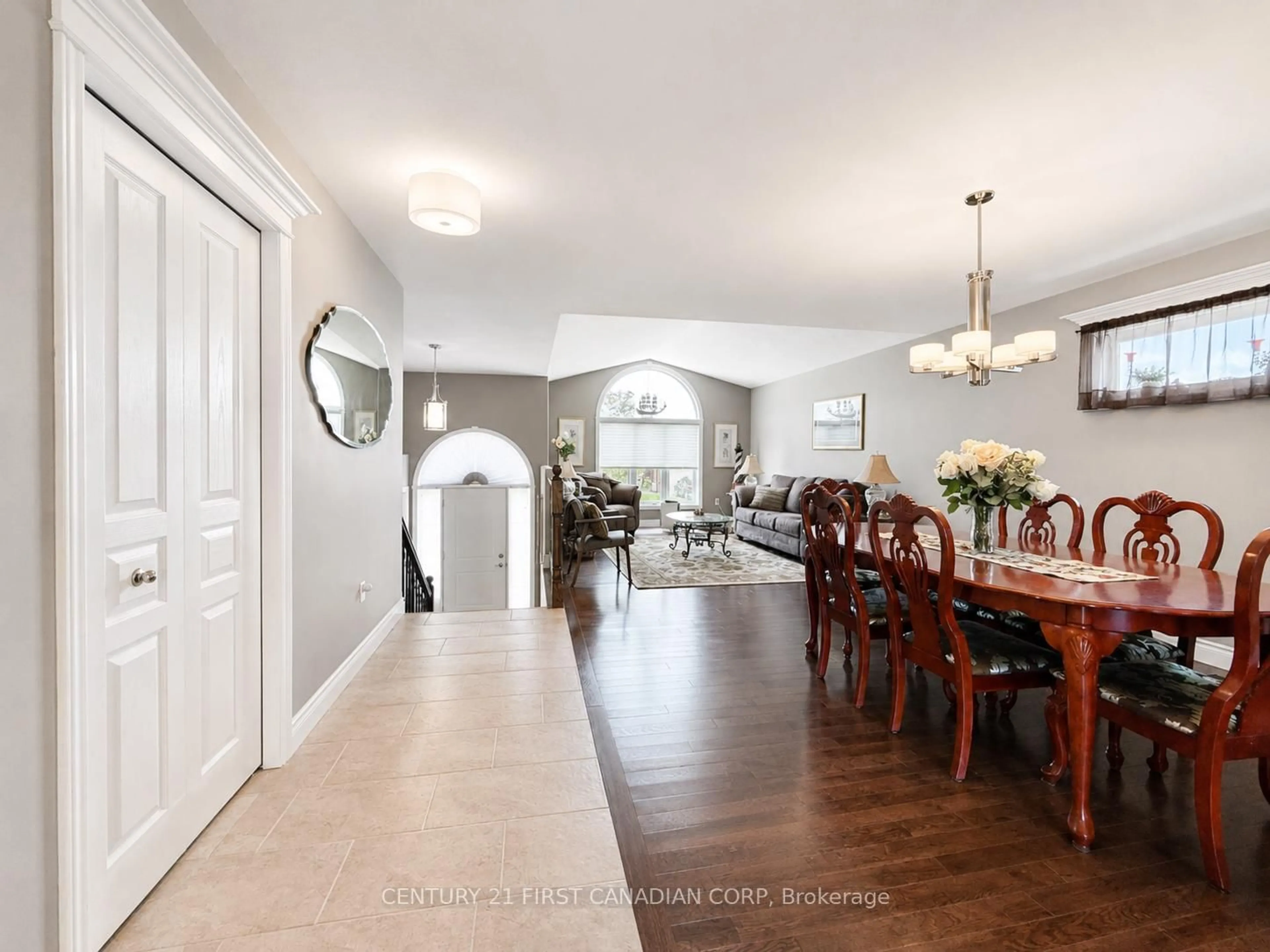 Dining room, unknown for 287 Evergreen Tr, Petrolia Ontario N0N 1R0