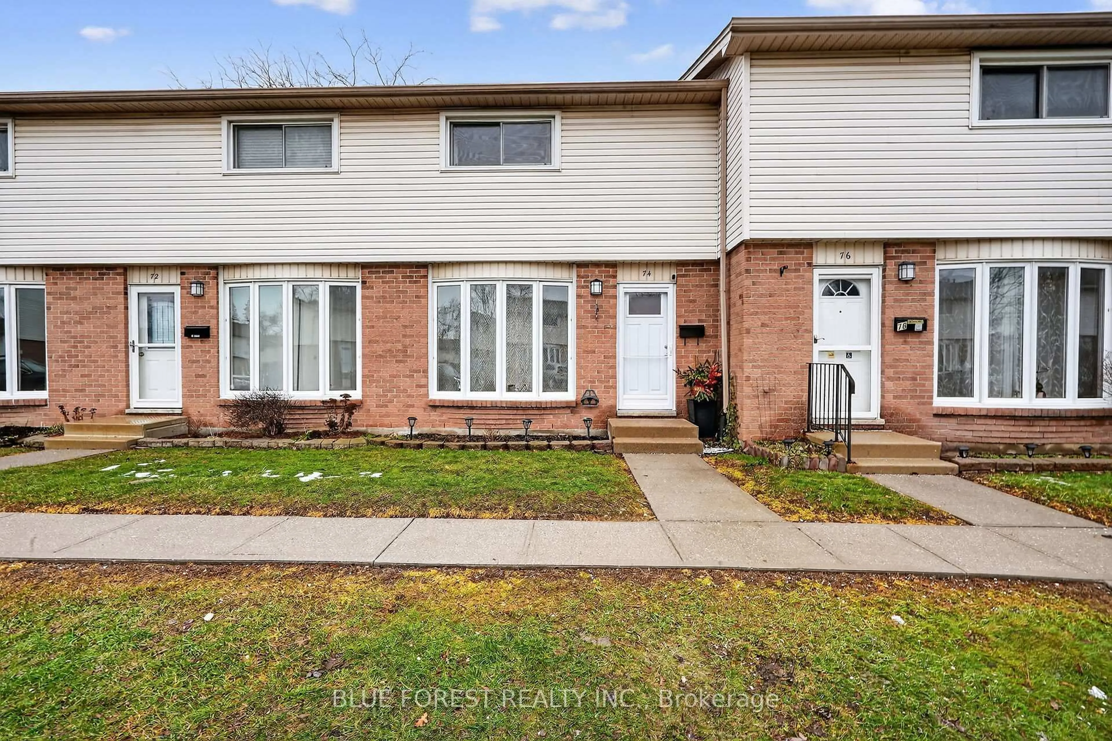 Unknown for 700 Exeter Rd #74, London South Ontario N6E 1L2