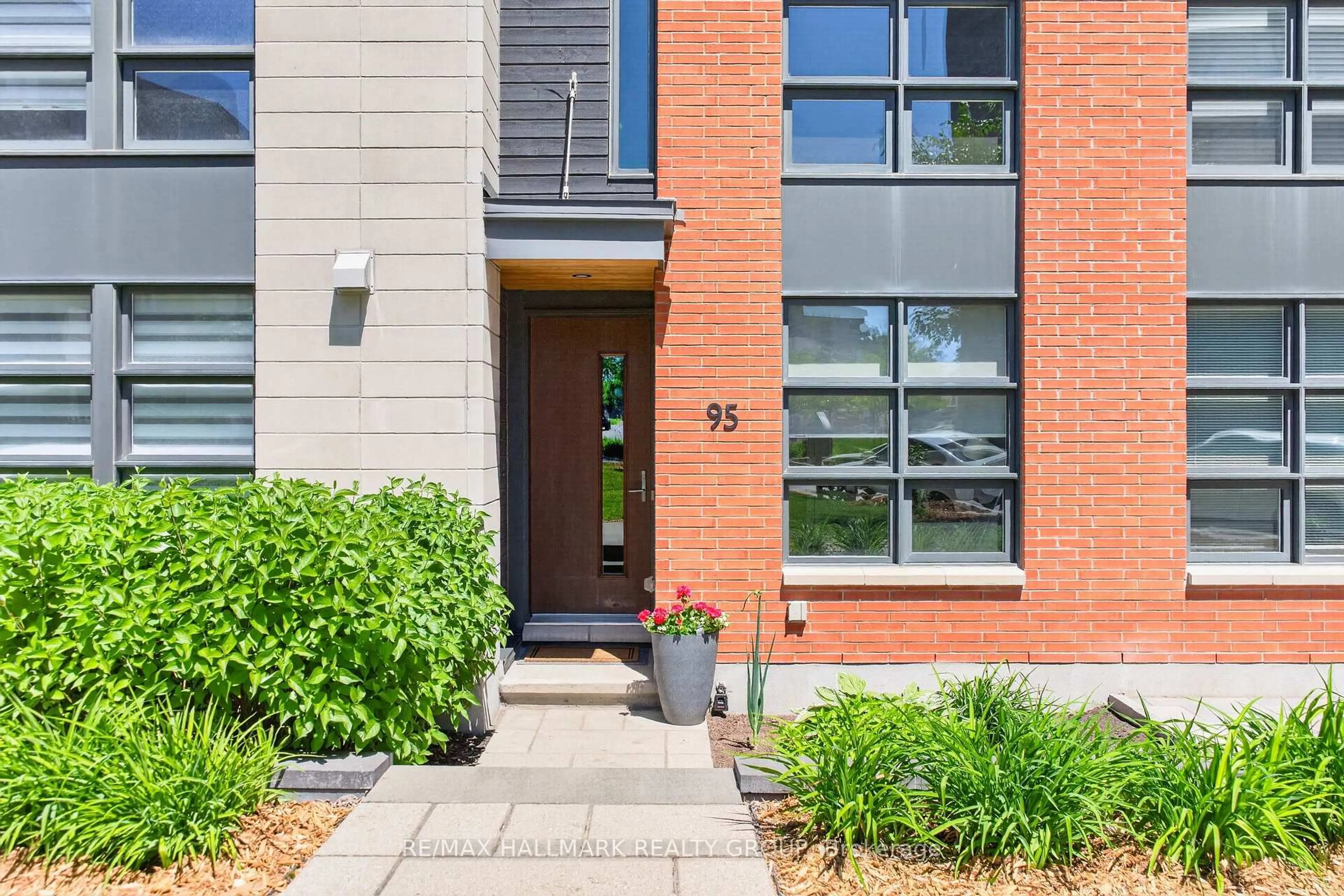 Home with brick exterior material, street for 95 Oblats Ave, Ottawa Ontario K1S 5W1