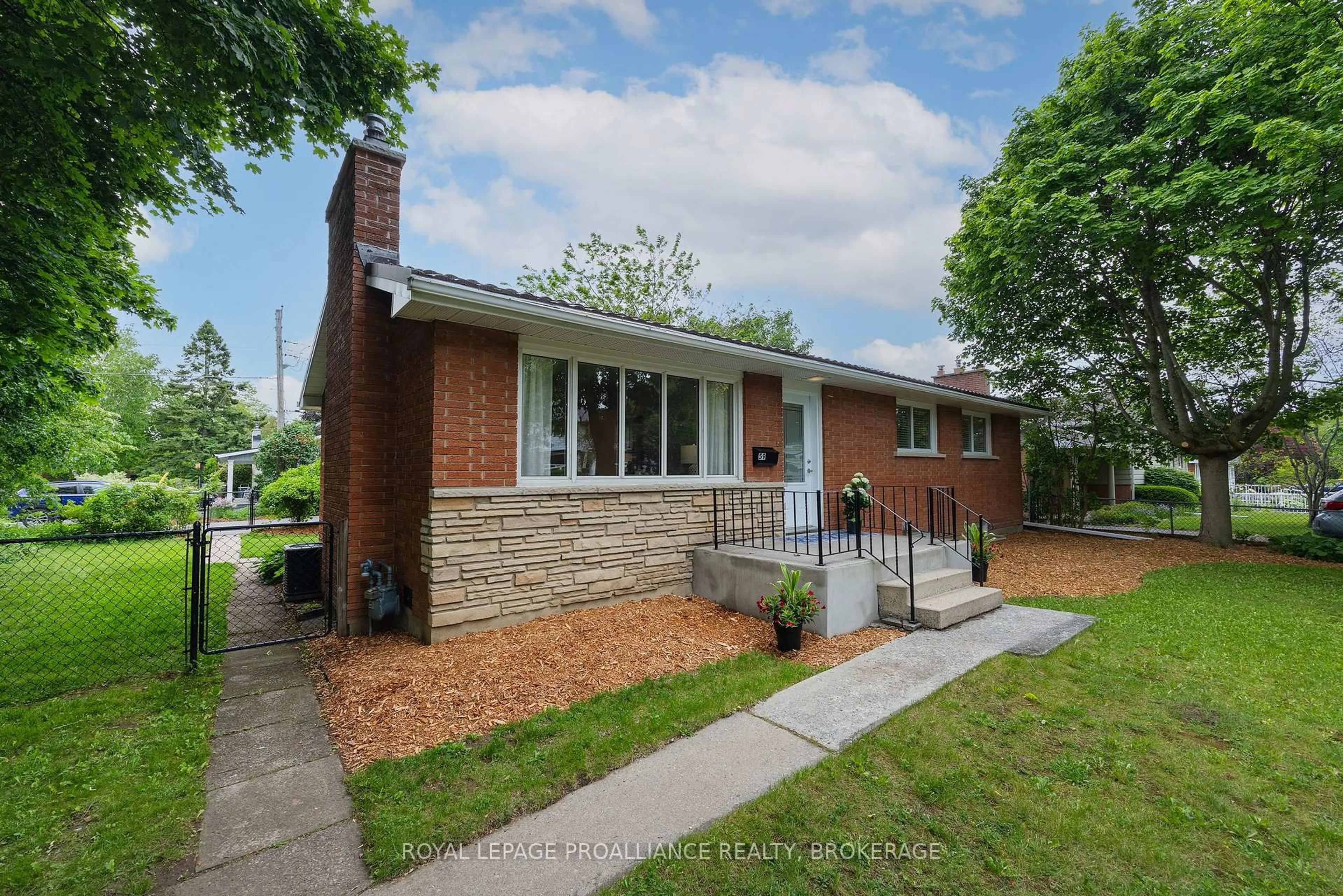 Home with brick exterior material, street for 59 Metcalfe Ave, Kingston Ontario K7M 2W7