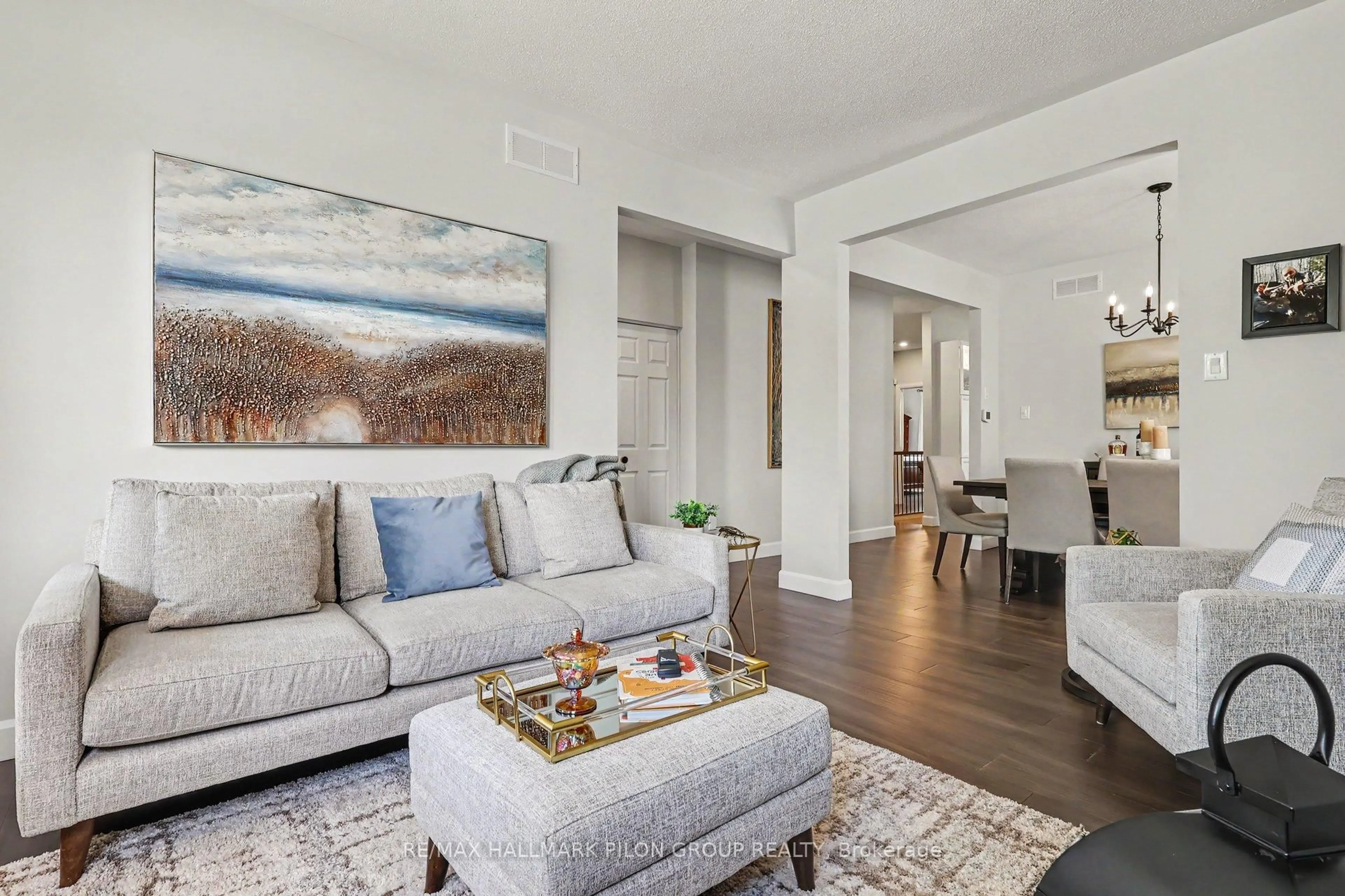 Living room with furniture, unknown for 1800 Mccallum Dr, Ottawa Ontario K4A 3T2