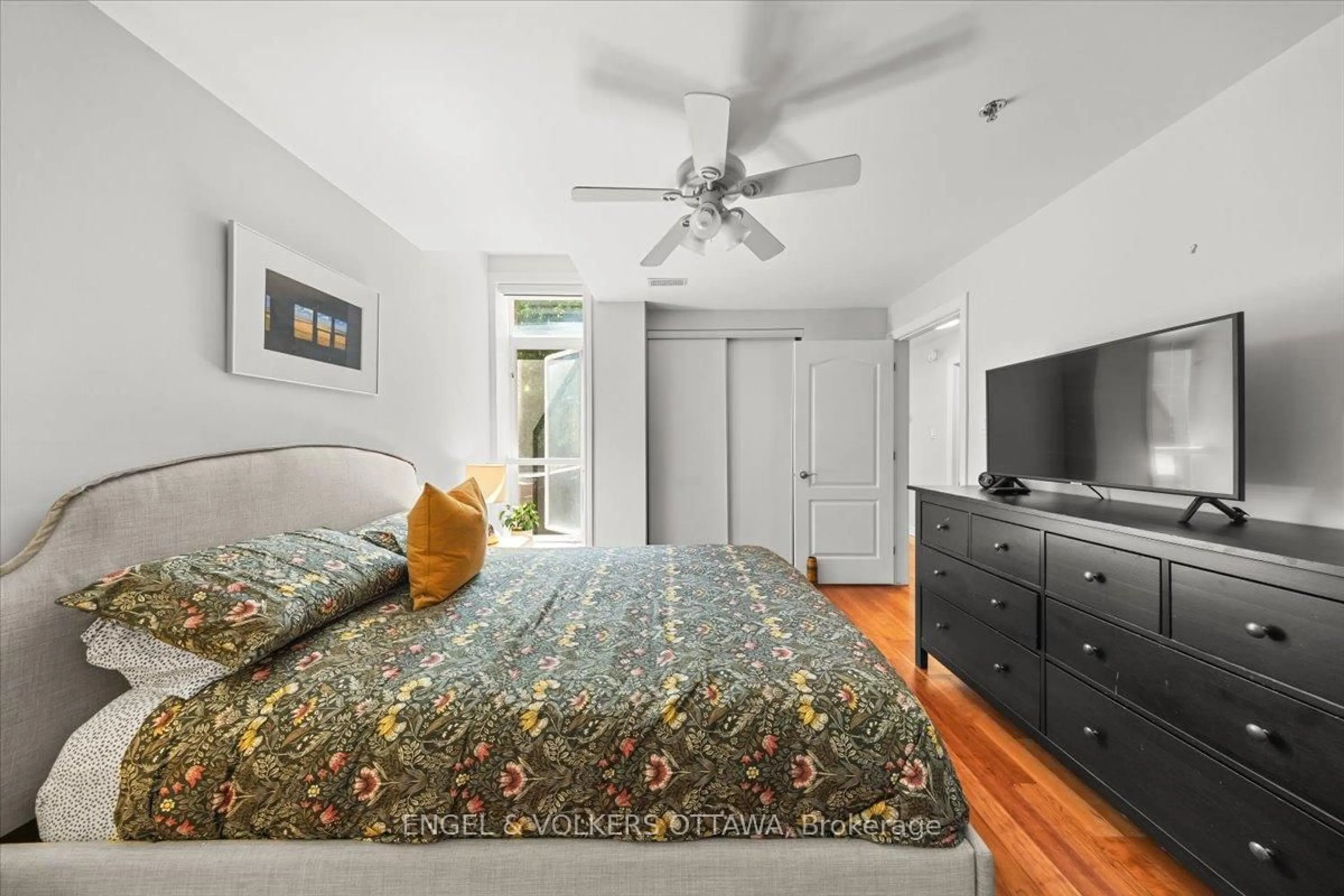 Bedroom with bed, unknown for 6 Grove Ave #205, Ottawa Ontario K1S 3A6