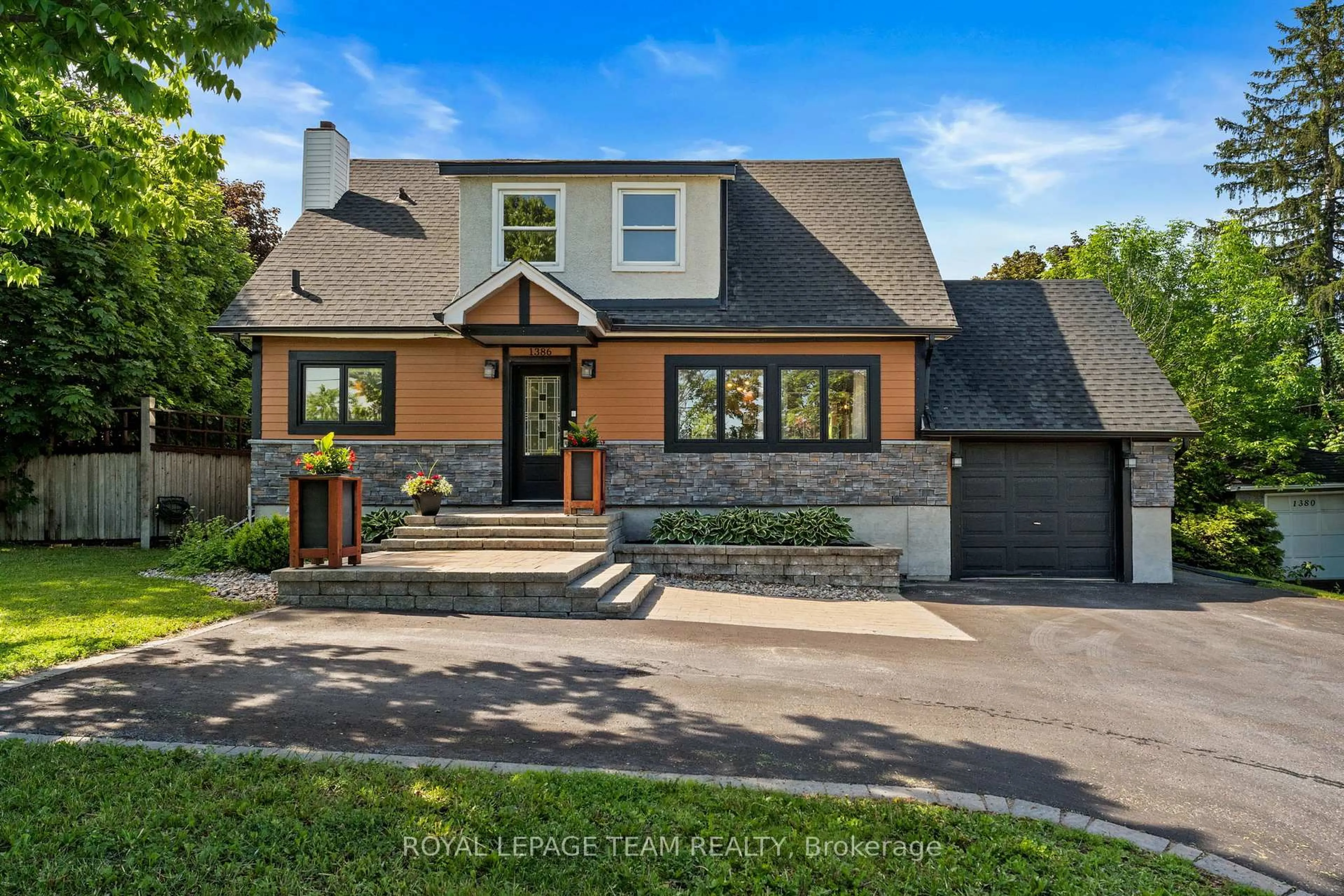 Home with brick exterior material, street for 1386 Randall Ave, Ottawa Ontario K1H 7R3