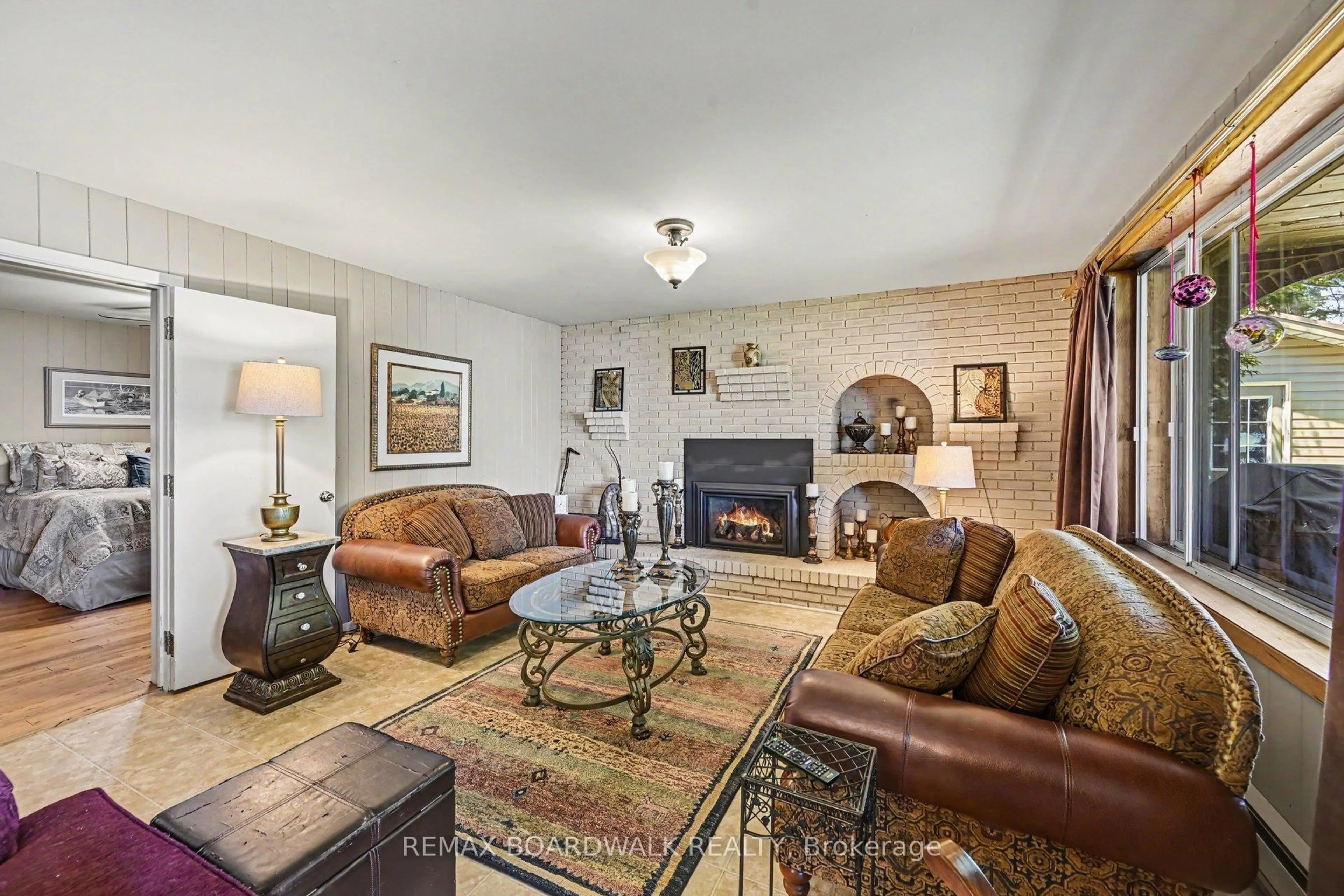 Living room with furniture, unknown for 126 Lakeshore Dr, White Lake Ontario K0A 3L0