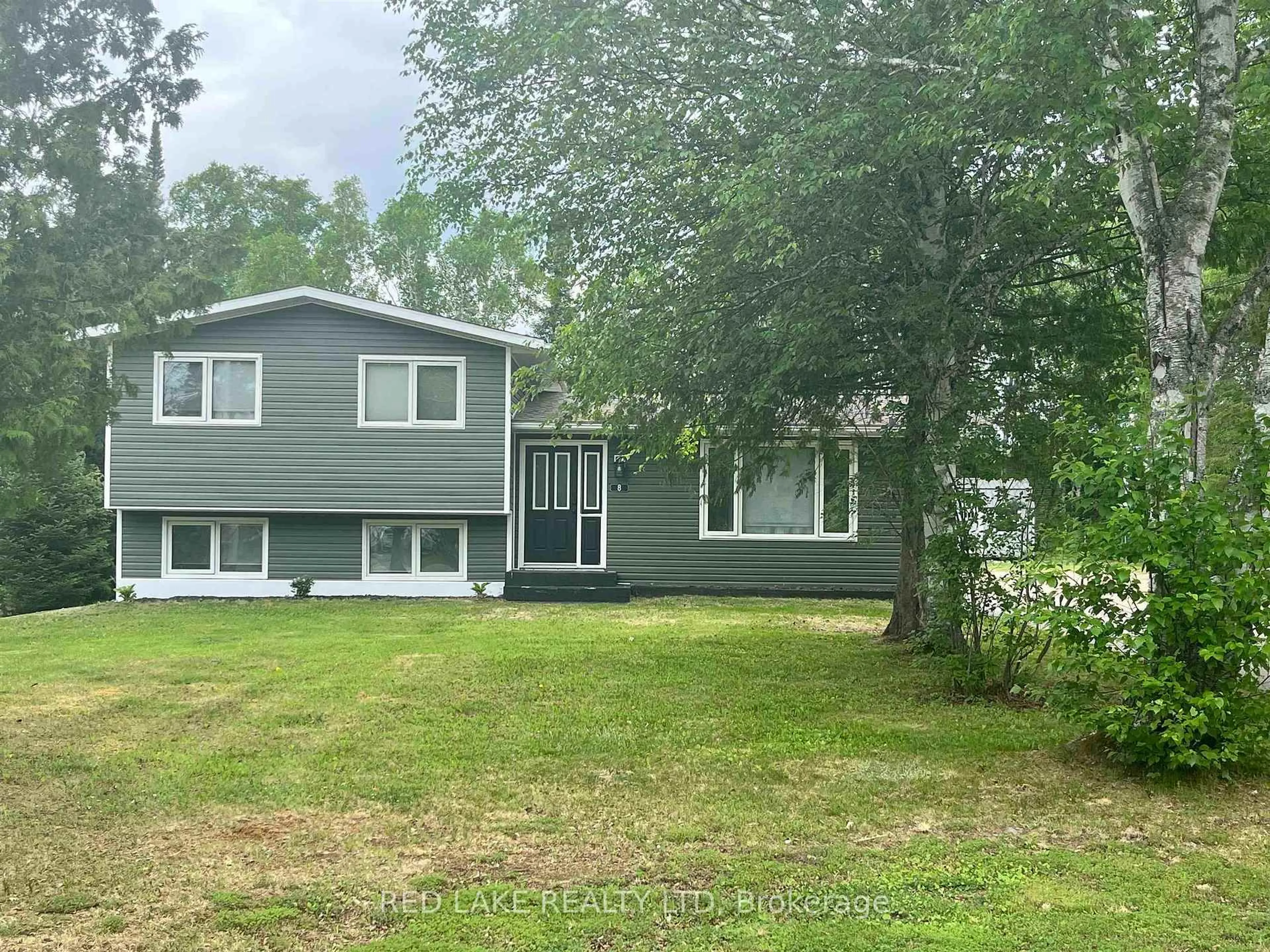 A pic from outside/outdoor area/front of a property/back of a property/a pic from drone, unknown for 8 John Street, Ear Falls Ontario P0V 1T0