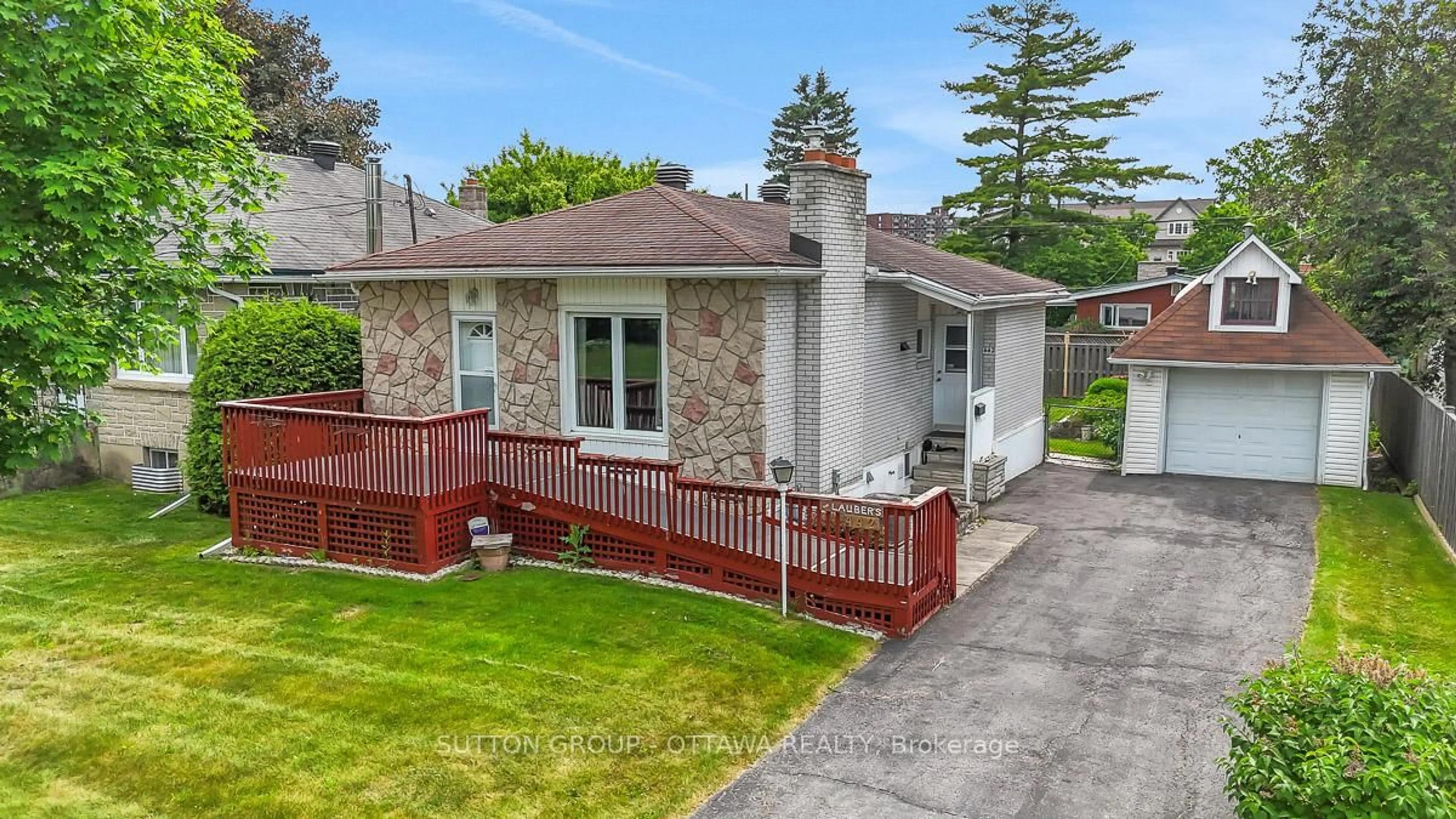 Unknown for 442 Wentworth Ave, Ottawa Ontario K2B 5J8