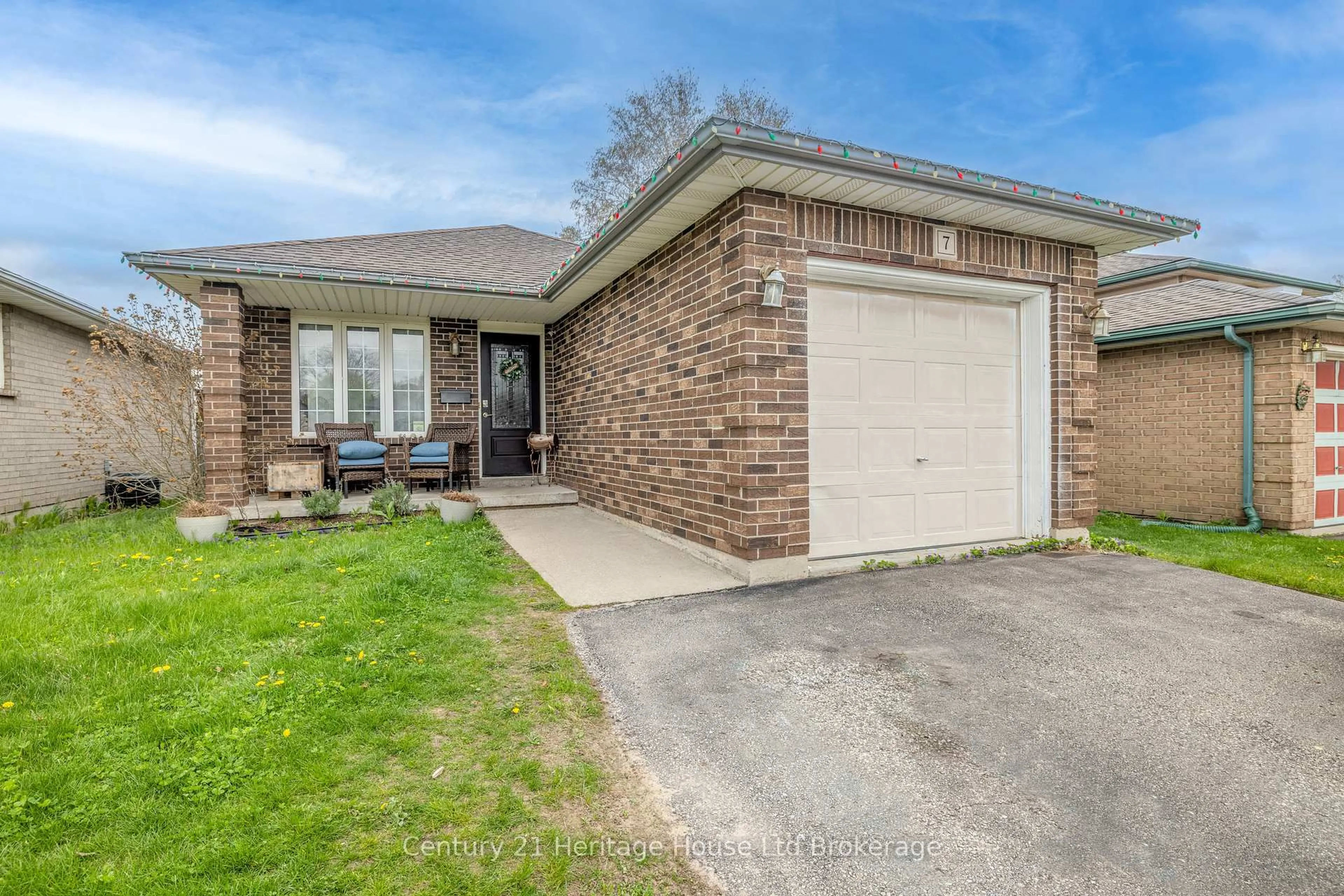 Home with brick exterior material, street for 7 Kara Lane, Tillsonburg Ontario N4G 5M2